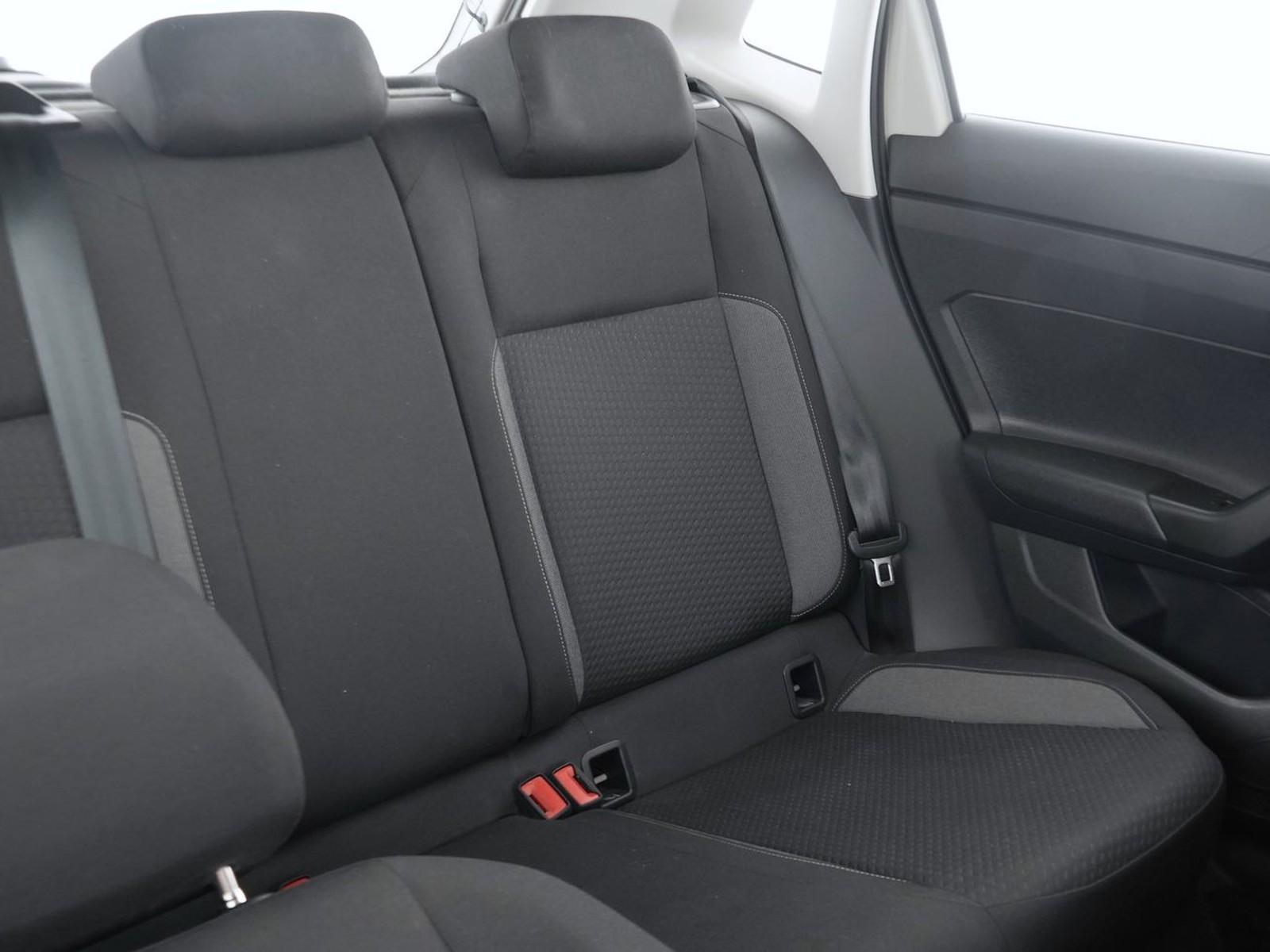 21 - Volkswagen Polo 1.0 tsi 95cv life dsg