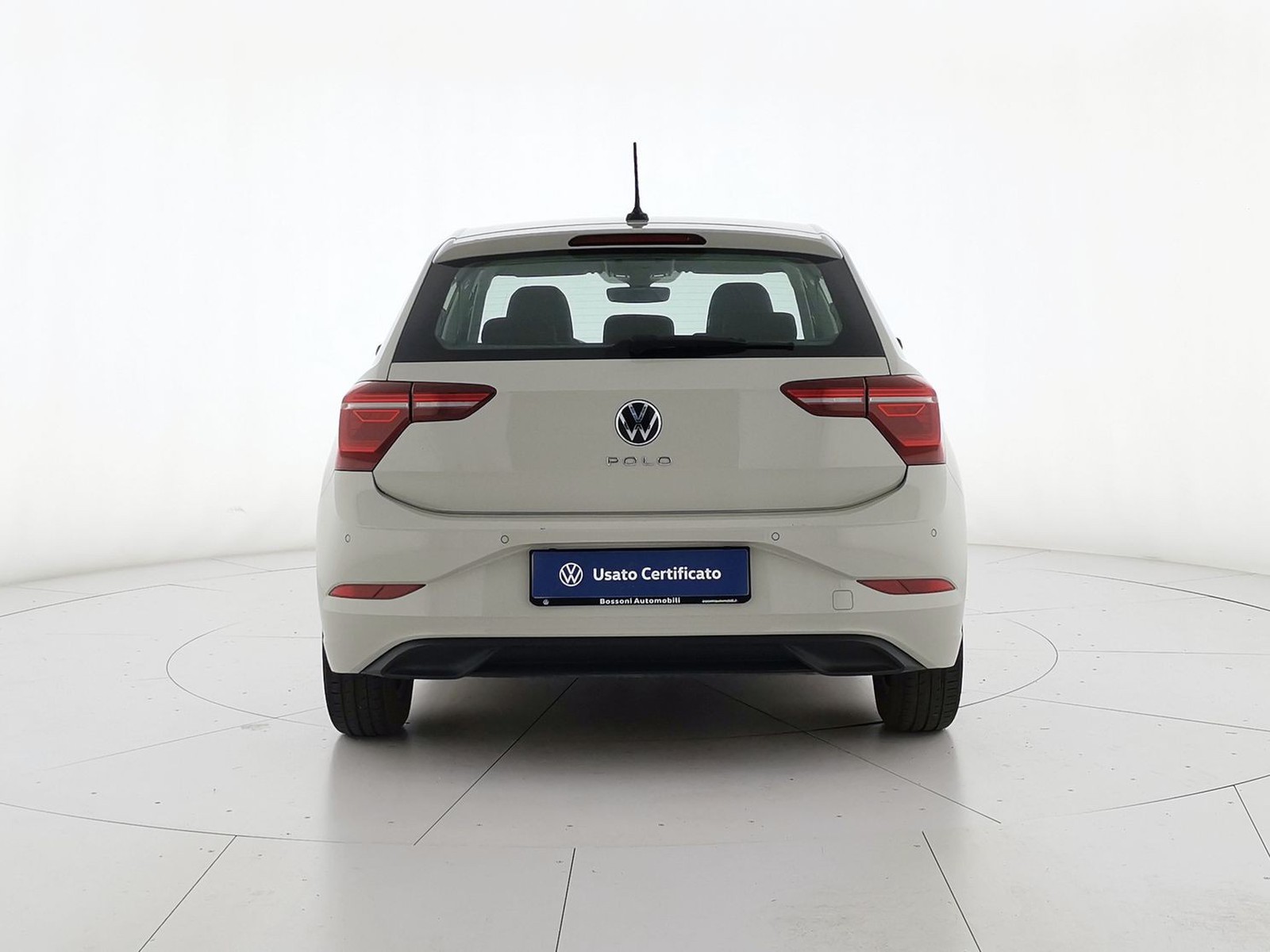 5 - Volkswagen Polo 1.0 tsi 95cv life dsg