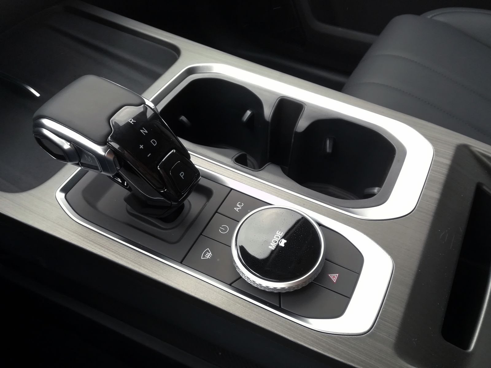 18 - Jaecoo 7 1.6 TGDI - Trazione anteriore 7DCT Premium (2WD) 2024