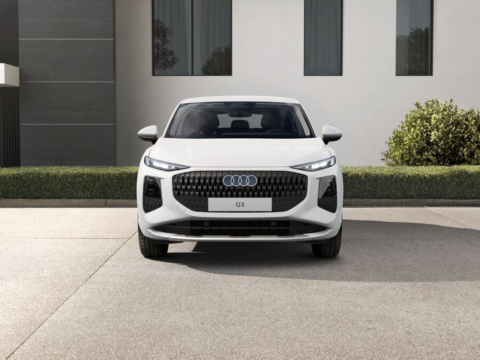 2 - Audi Q3 sportback 1.5 e-hybrid 272cv business s tronic