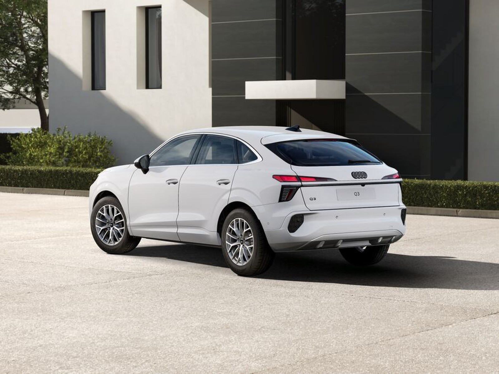 6 - Audi Q3 sportback 2.0 tdi 150cv business advanced s tronic