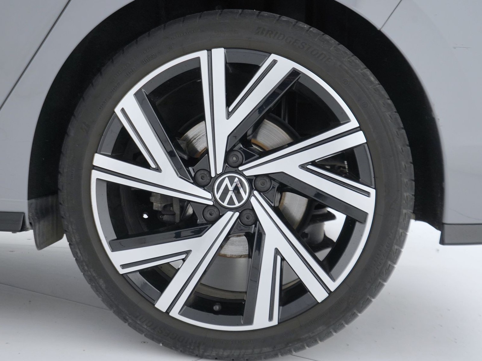 12 - Volkswagen Golf 1.5 tsi evo act 150cv r-line