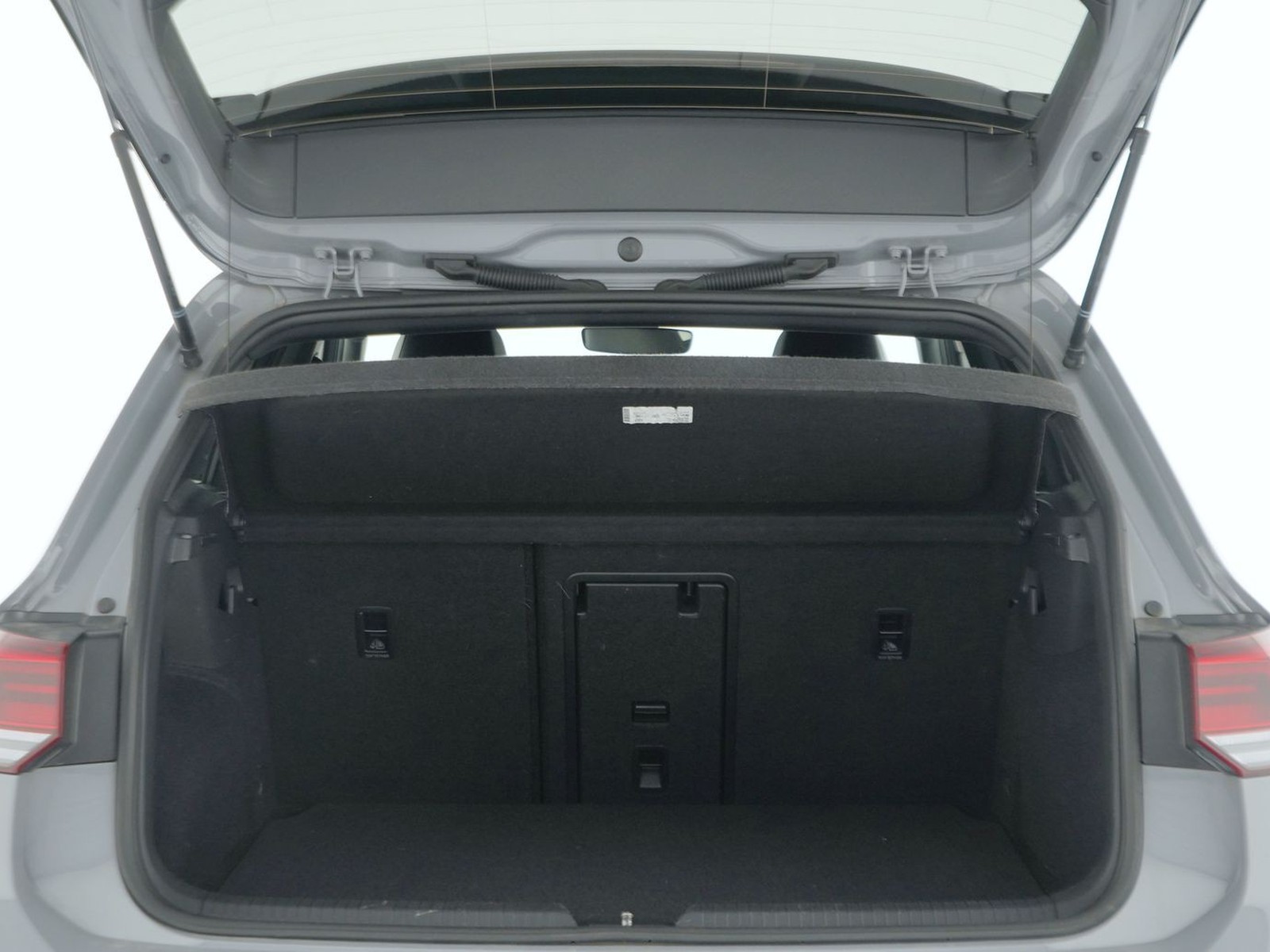 10 - Volkswagen Golf 1.5 tsi evo act 150cv r-line