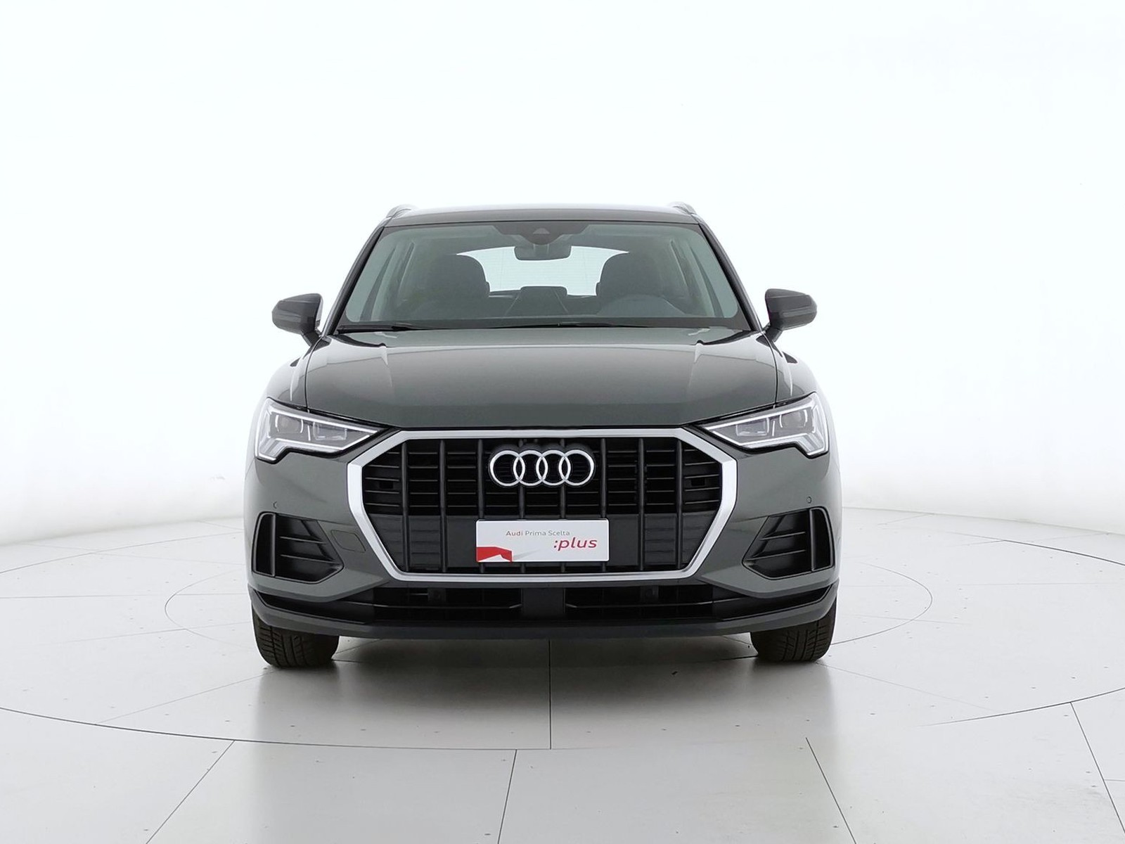 14 - Audi Q3 35 2.0 tdi business s tronic