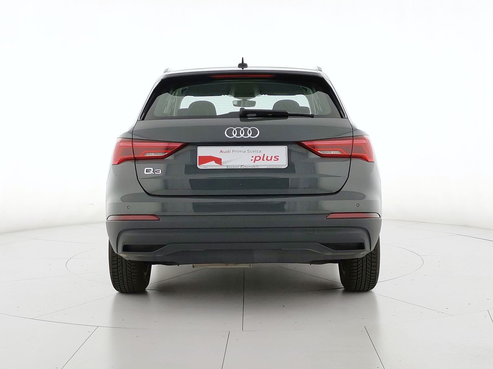 15 - Audi Q3 35 2.0 tdi business s tronic