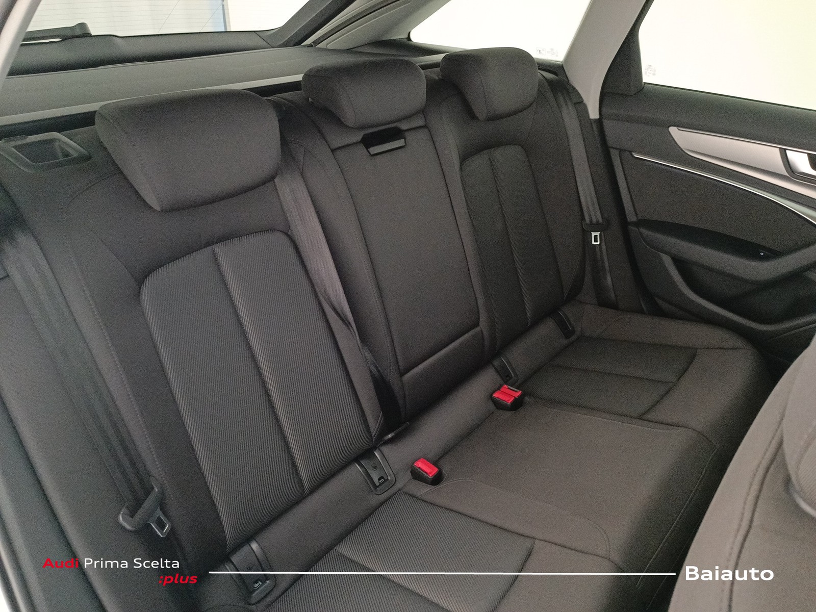 12 - Audi A6 avant 40 2.0 tdi mhev 12v s line edition quattro ultra s tronic