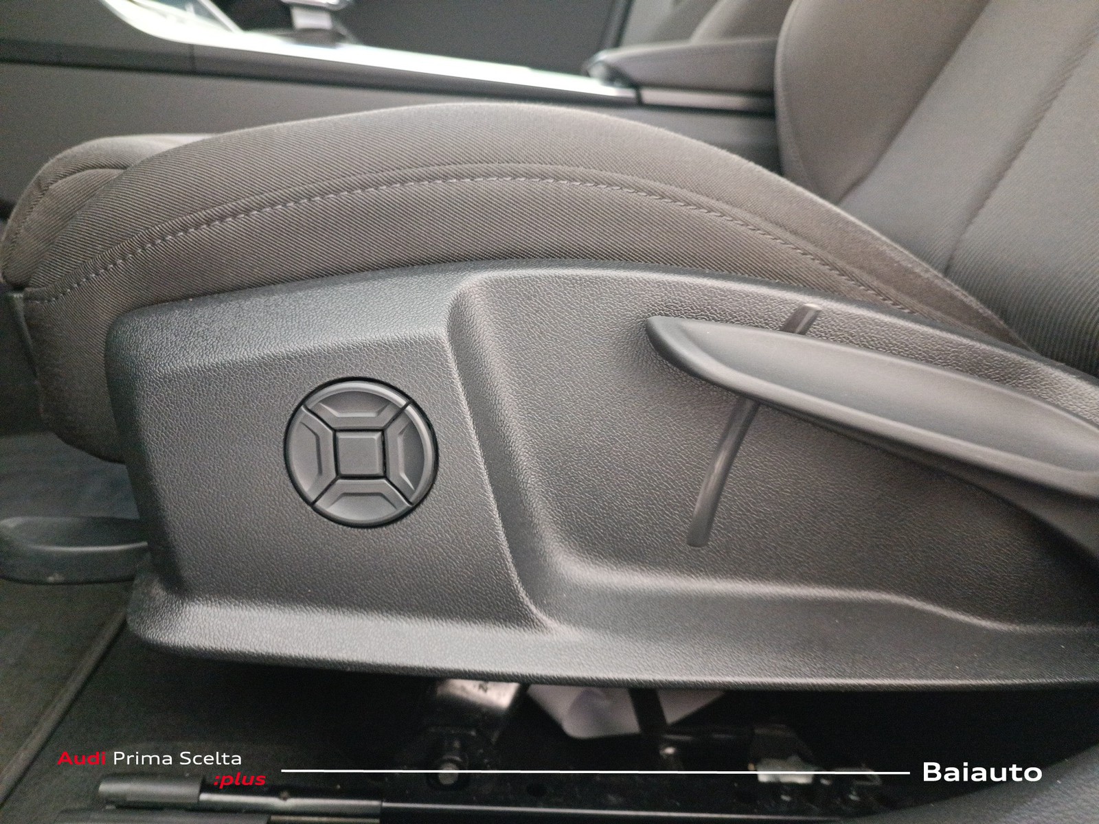 14 - Audi A6 avant 40 2.0 tdi mhev 12v s line edition quattro ultra s tronic