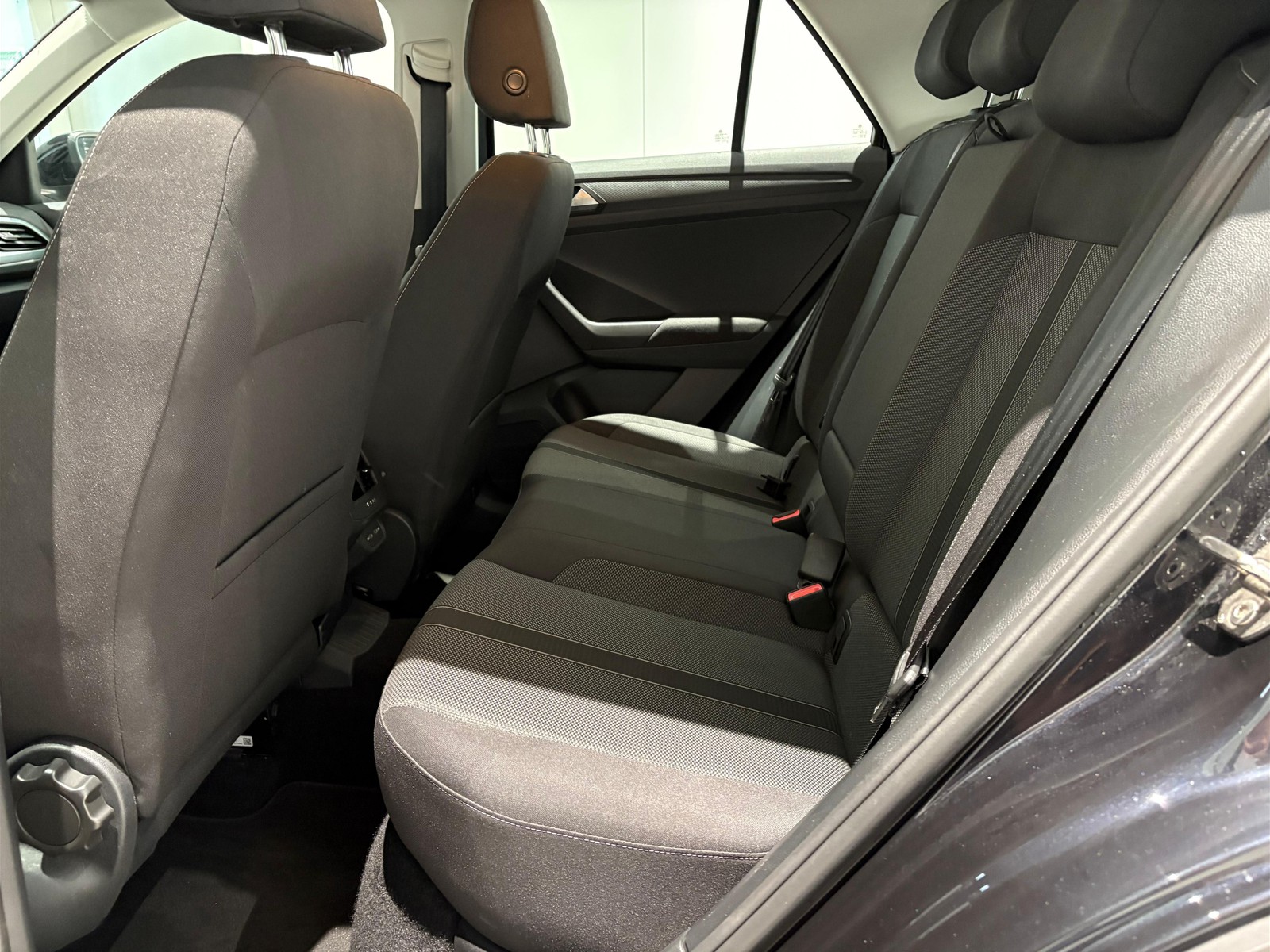 11 - Volkswagen T-Roc 2.0 tdi scr 150cv life dsg