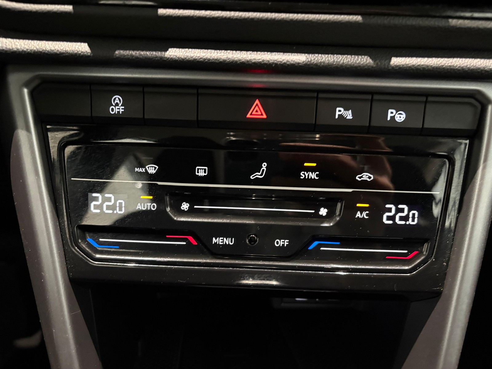 18 - Volkswagen T-Roc 2.0 tdi scr 150cv life dsg