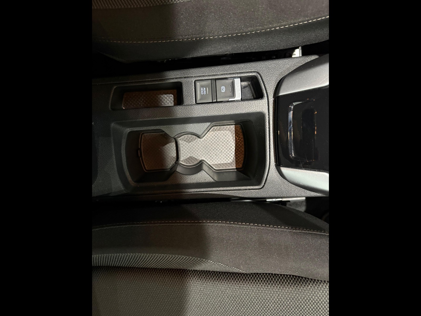 29 - Volkswagen T-Roc 2.0 tdi scr 150cv life dsg