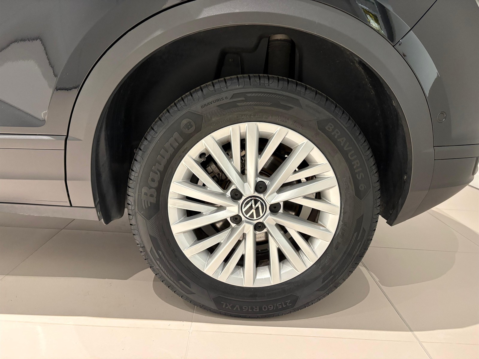 6 - Volkswagen T-Roc 2.0 tdi scr 150cv life dsg