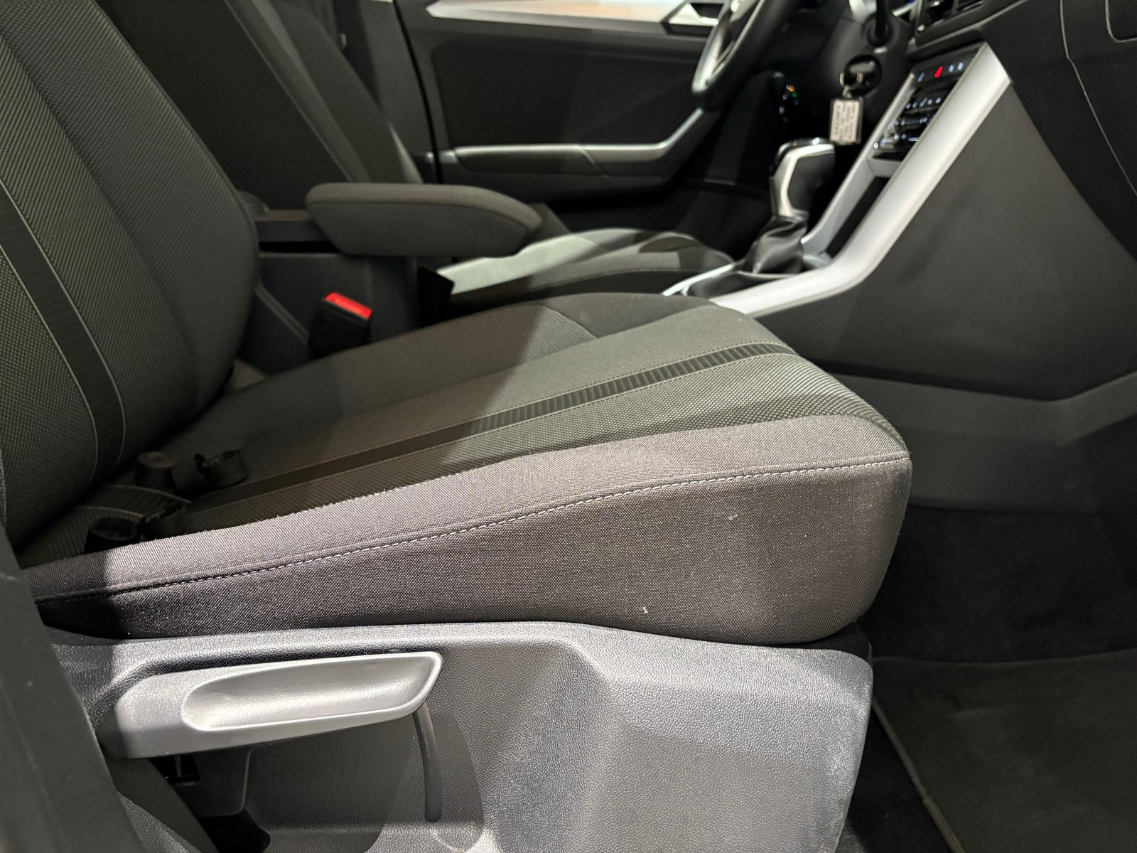 8 - Volkswagen T-Roc 2.0 tdi scr 150cv life dsg