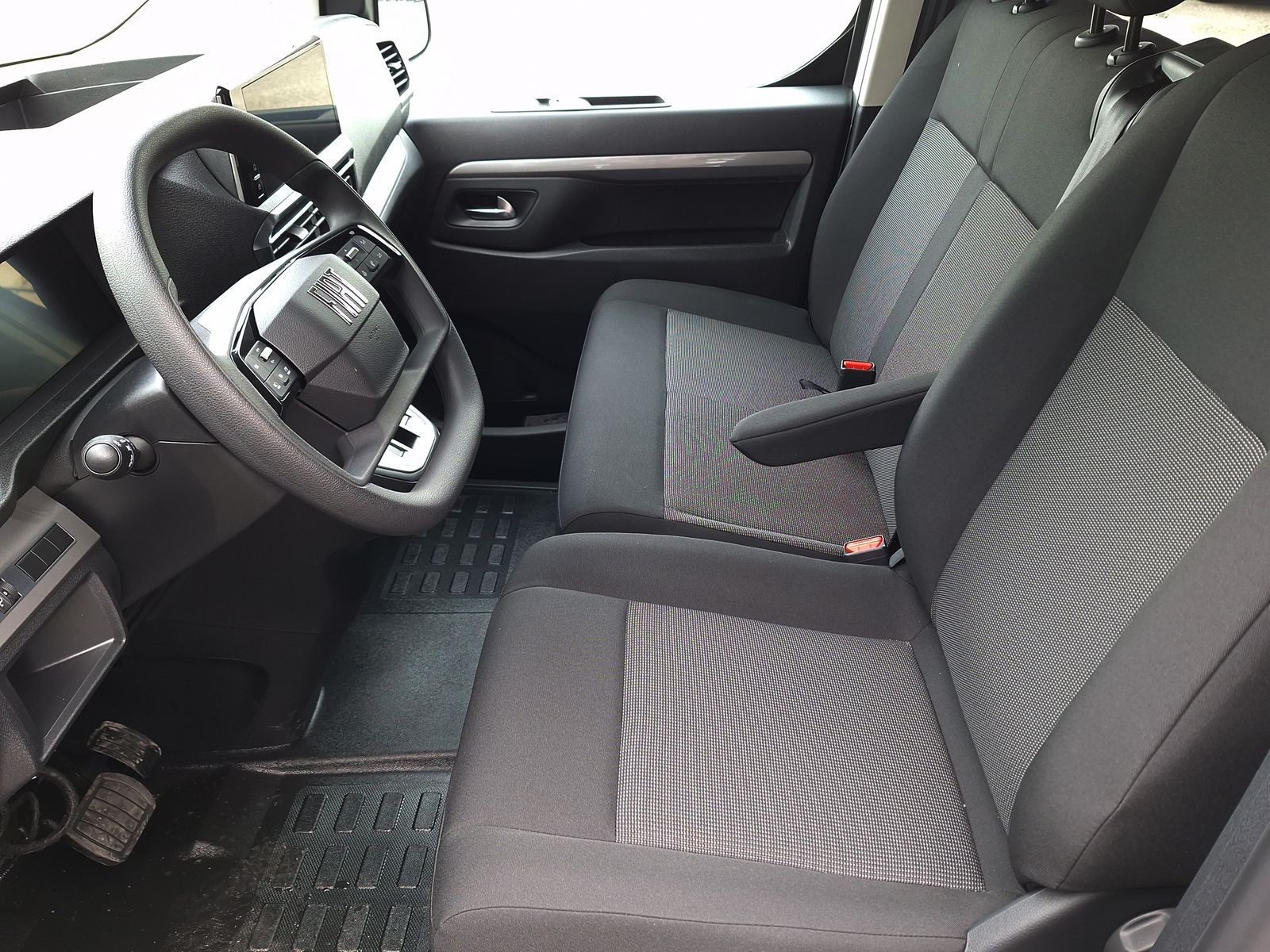 12 - Fiat Professional Scudo Serie 3 Ulysse Combi M1- L3h1 2.2 Multijet 4 - 180cv At8 S&S
