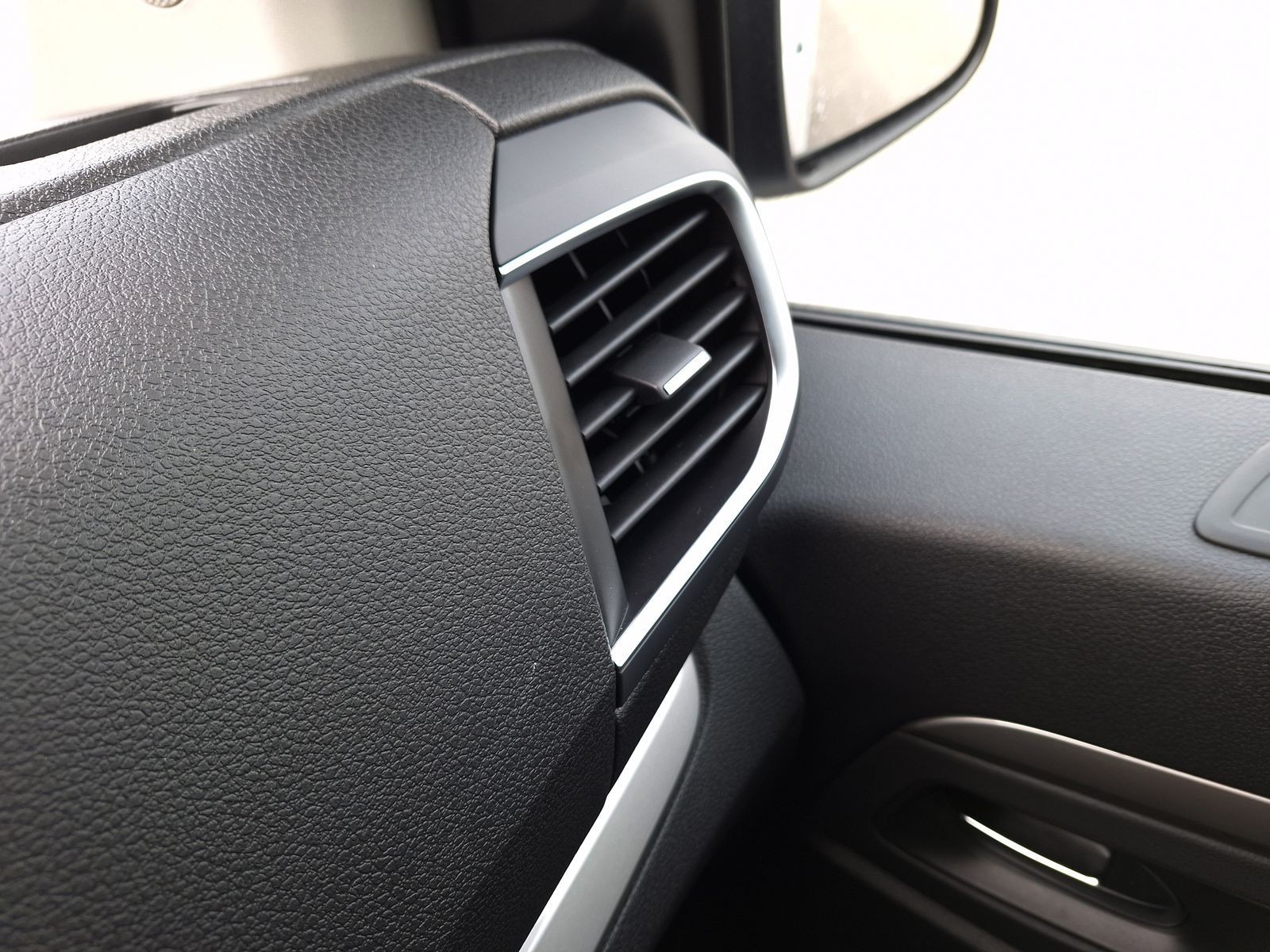 23 - Fiat Professional Scudo Serie 3 Ulysse Combi M1- L3h1 2.2 Multijet 4 - 180cv At8 S&S