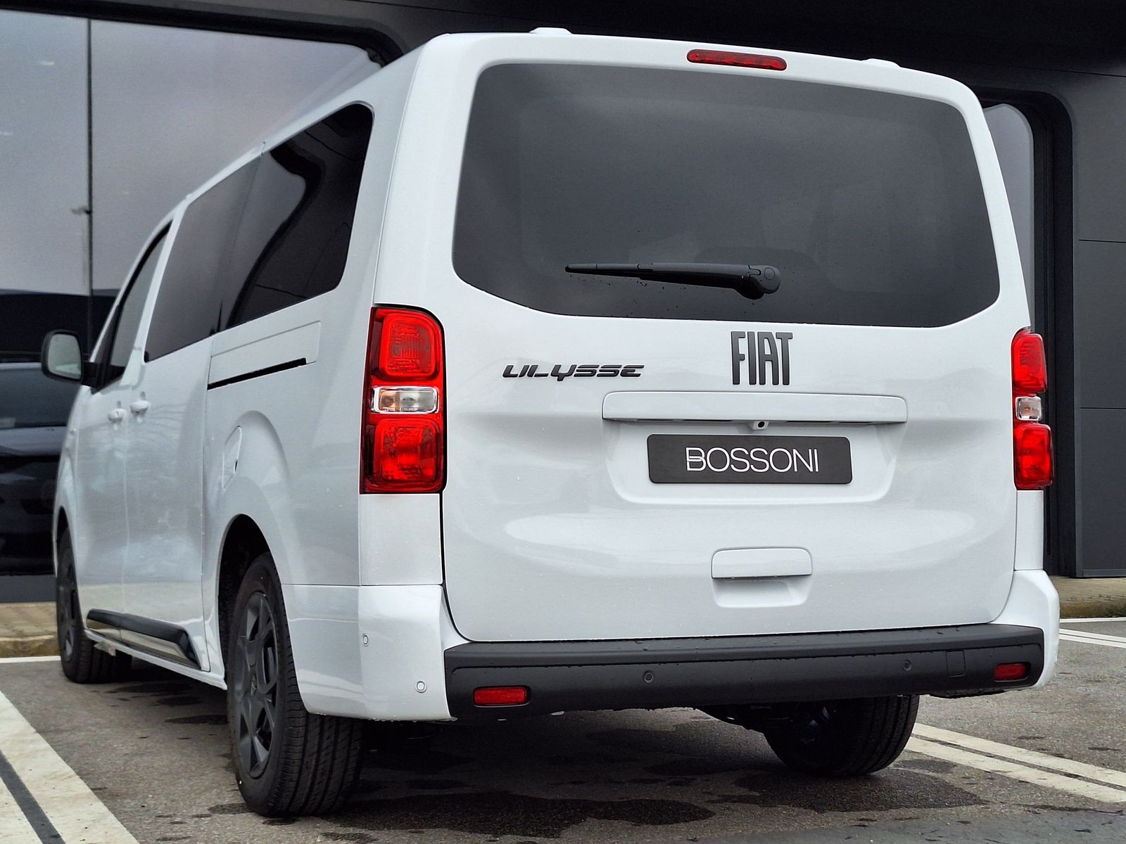 8 - Fiat Professional Scudo Serie 3 Ulysse Combi M1- L3h1 2.2 Multijet 4 - 180cv At8 S&S