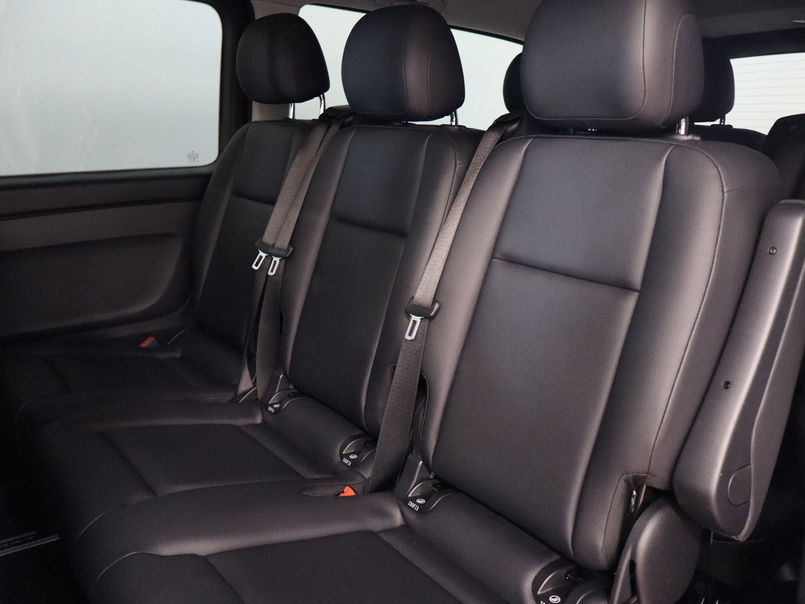 8 - Mercedes Vans Vito Tourer SELECT 116 CDI Extralong