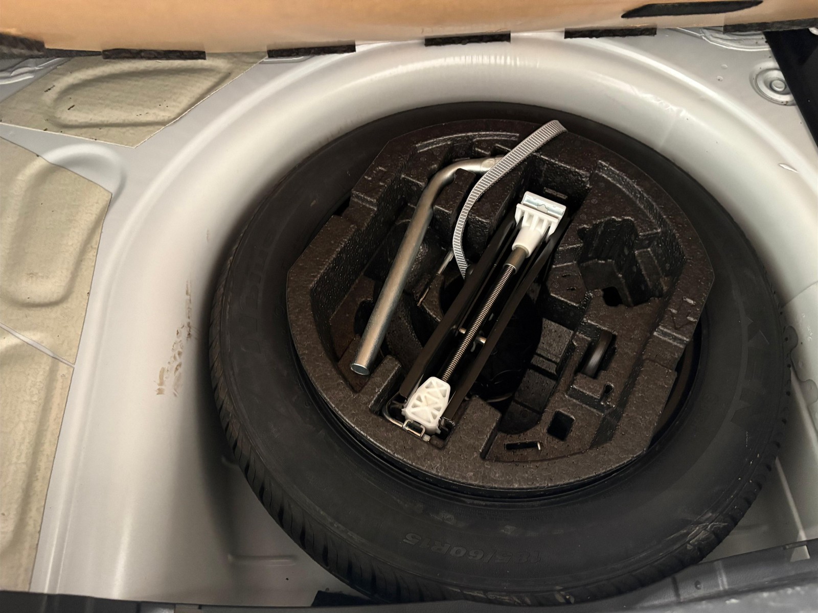 26 - Skoda Fabia 5 porte 1.0 mpi 60cv business my19