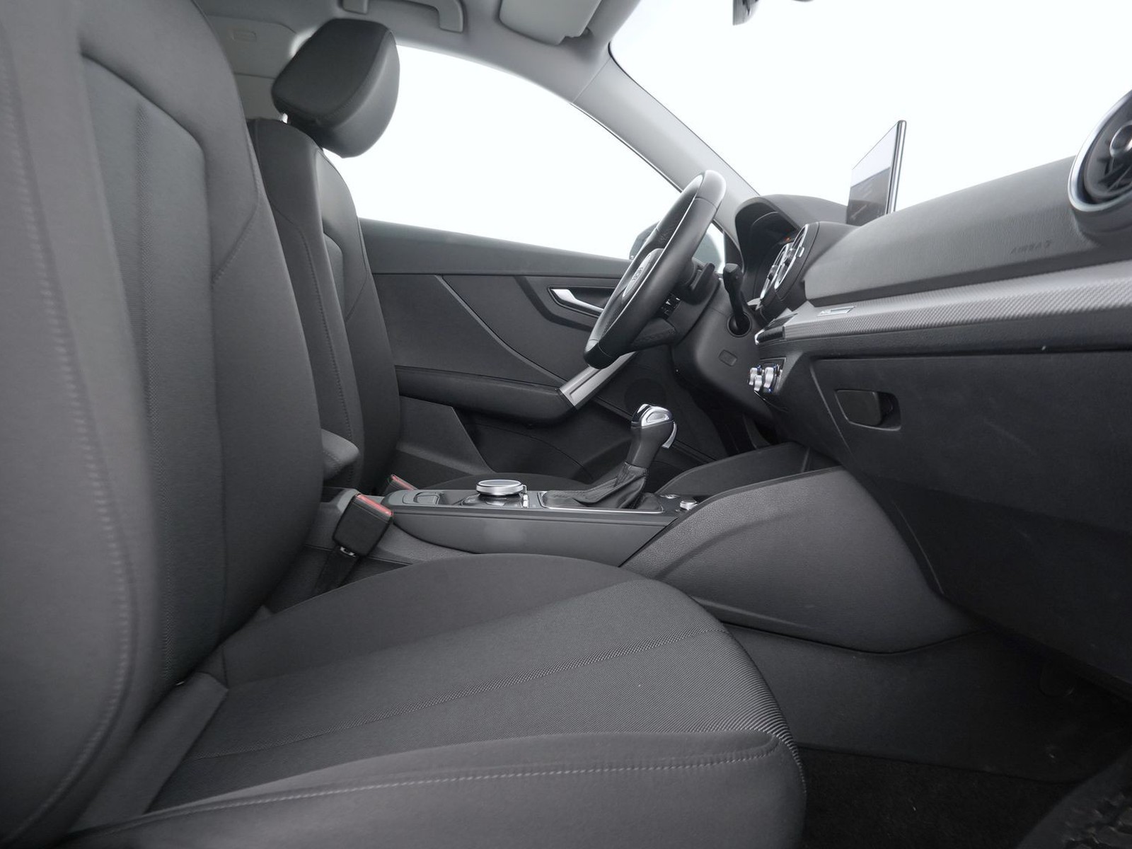 16 - Audi Q2 30 2.0 tdi admired advanced s tronic