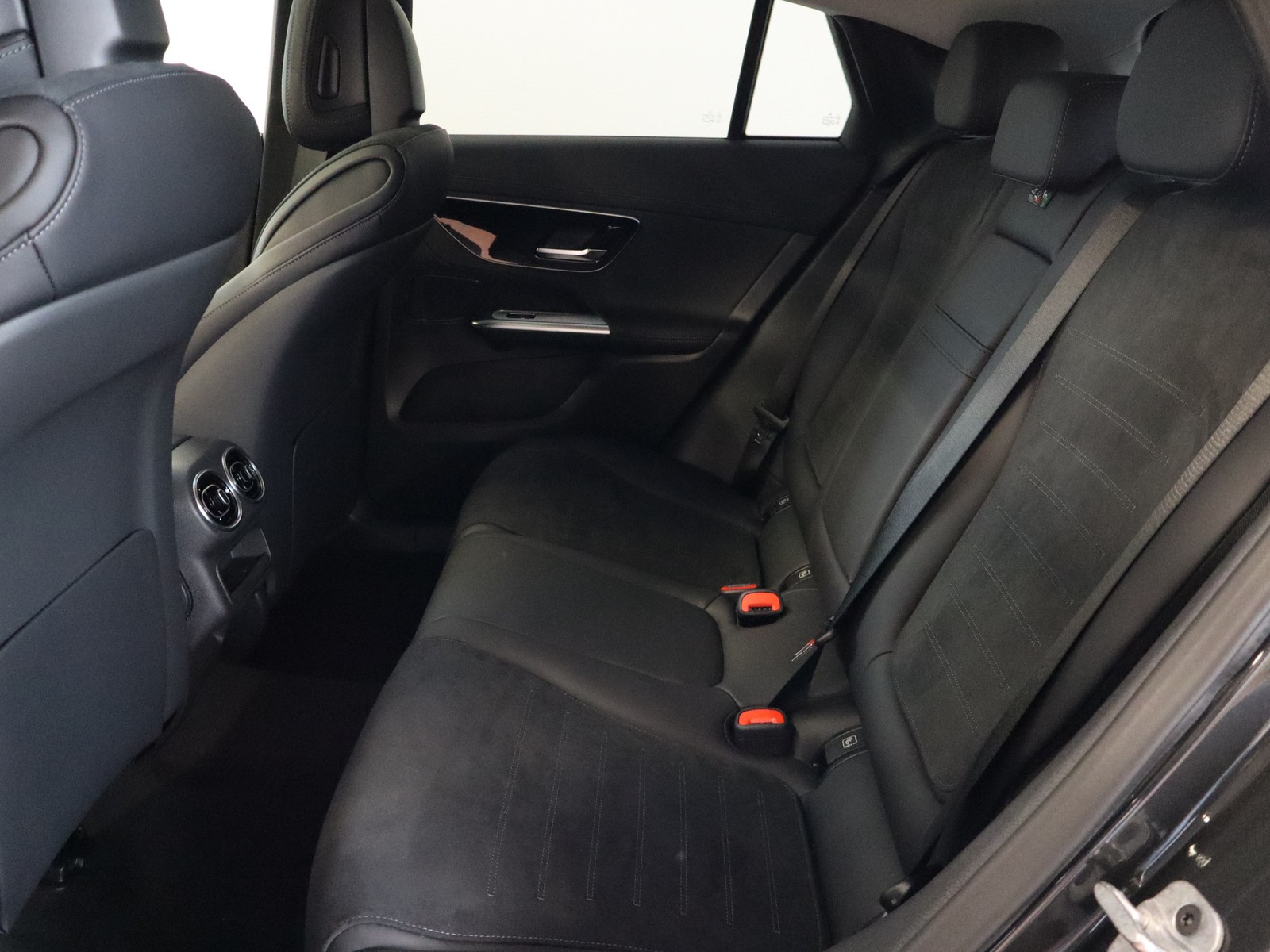 8 - Mercedes GLC coupe 300 de plug in hybrid amg line premium tech 4matic 9g-tronic