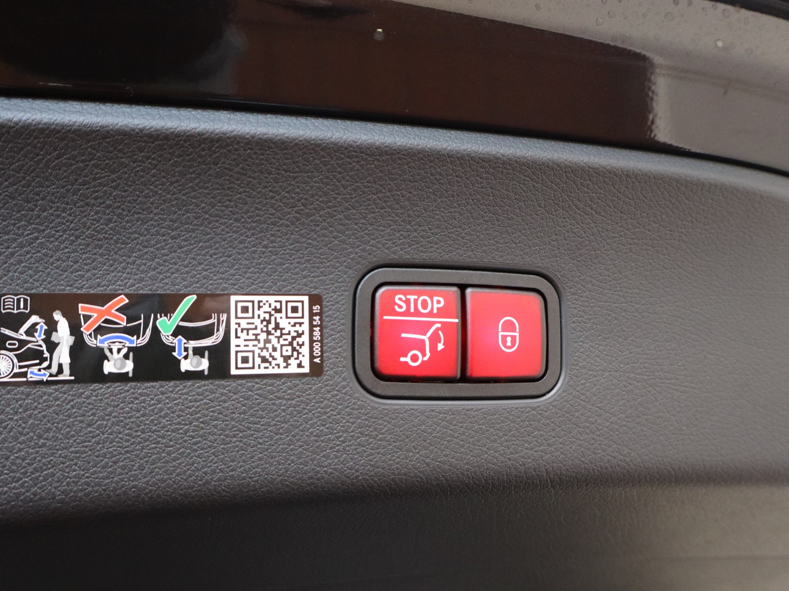 20 - Mercedes GLC coupe 300 de plug in hybrid amg line premium tech 4matic 9g-tronic