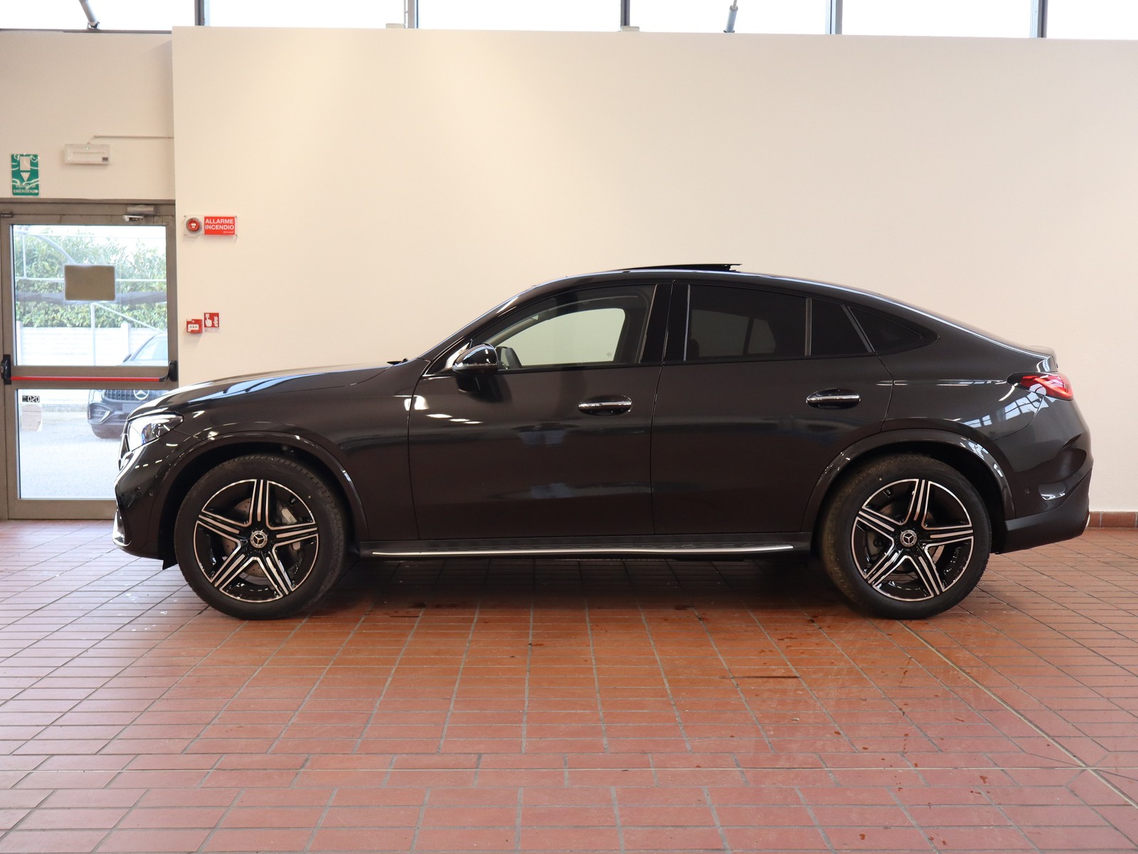 3 - Mercedes GLC coupe 220 d amg line premium 4matic 9g-tronic