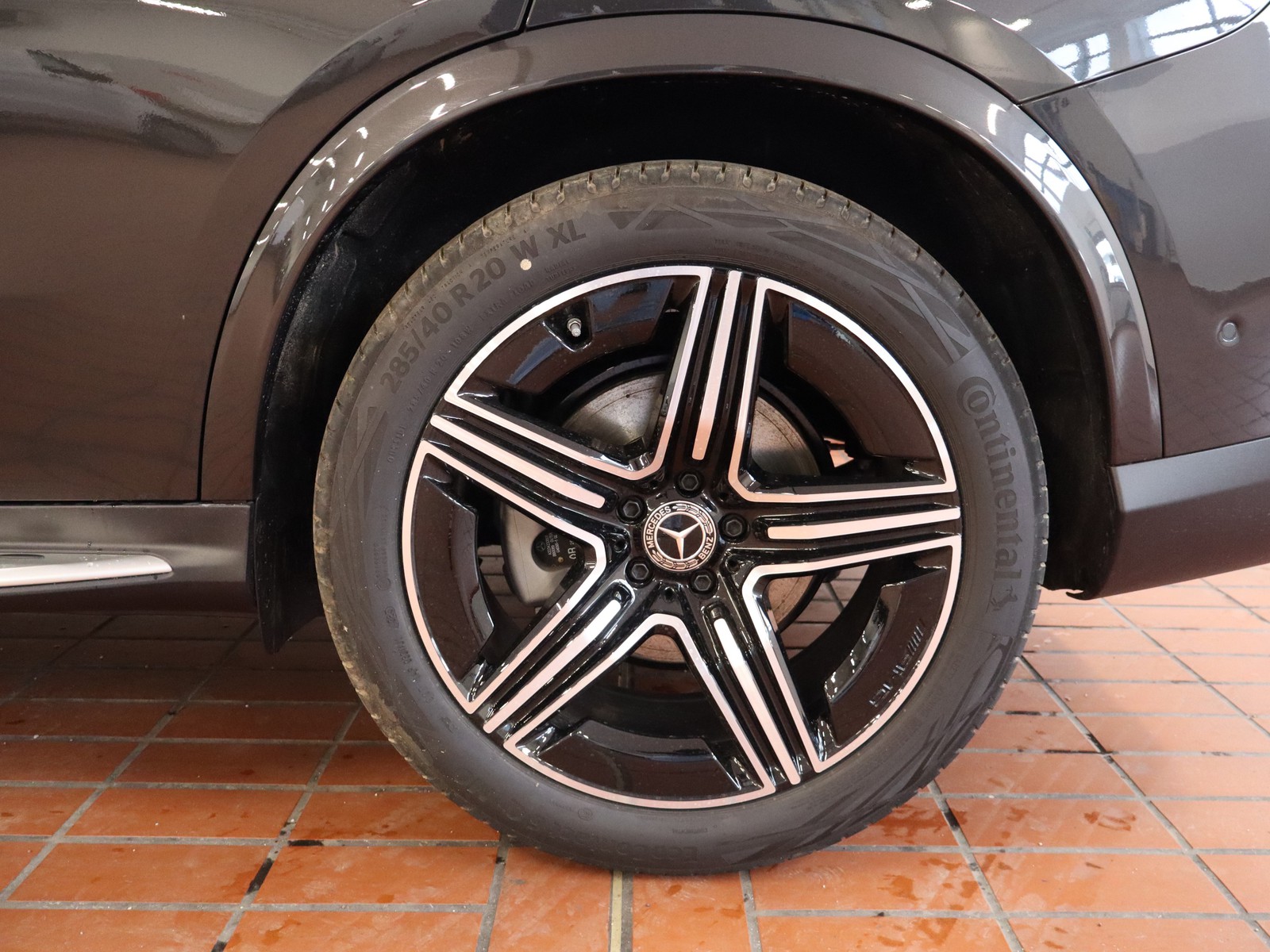 4 - Mercedes GLC coupe 220 d amg line premium 4matic 9g-tronic