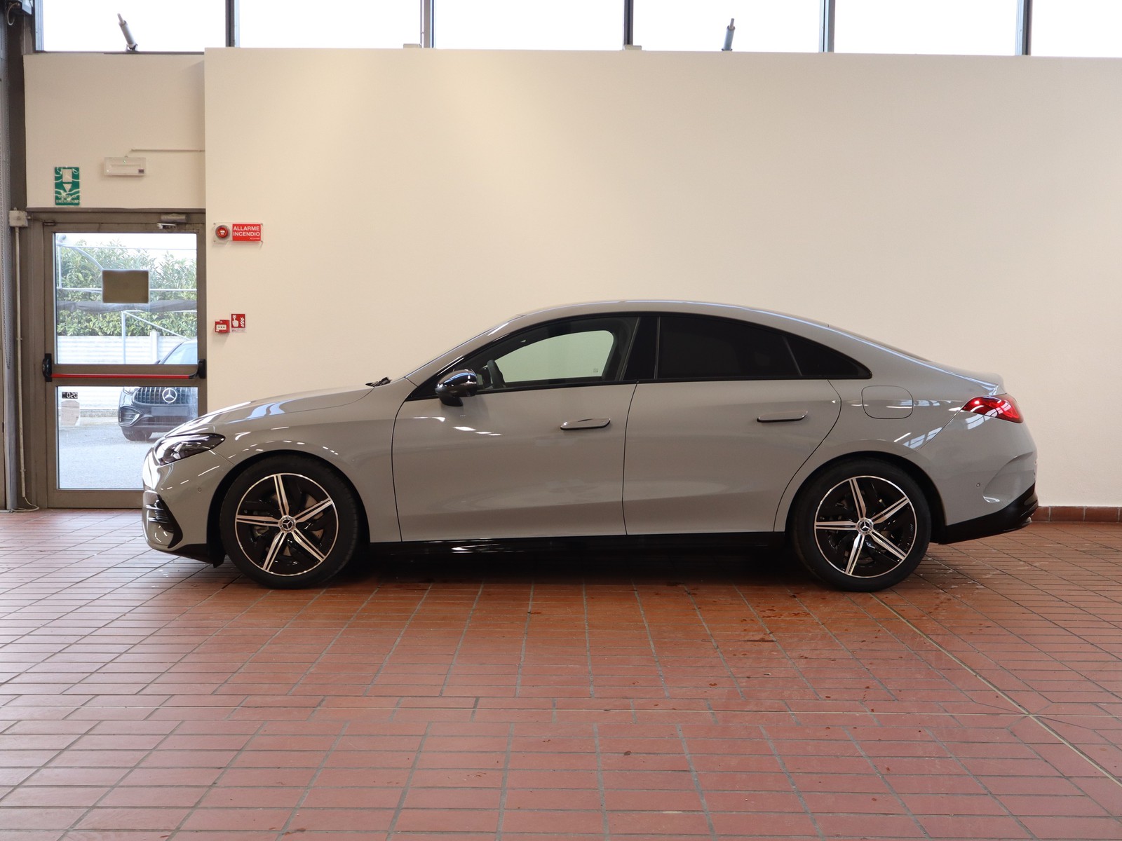 3 - Mercedes CLA 200 advanced plus 4matic auto