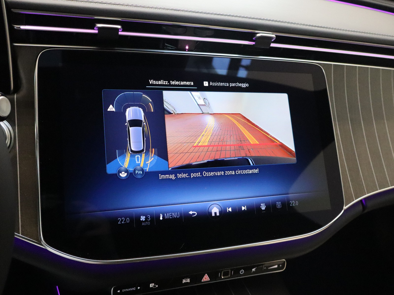 11 - Mercedes Classe E station wagon 220 d amg line advanced 4matic 9g-tronic