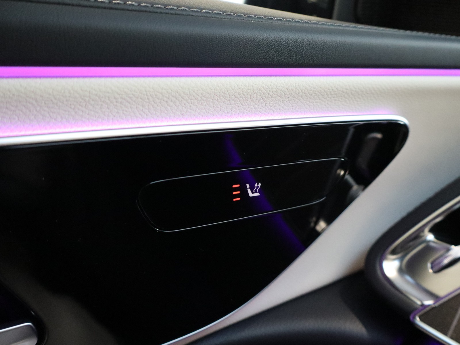 14 - Mercedes Classe E station wagon 220 d amg line advanced 4matic 9g-tronic