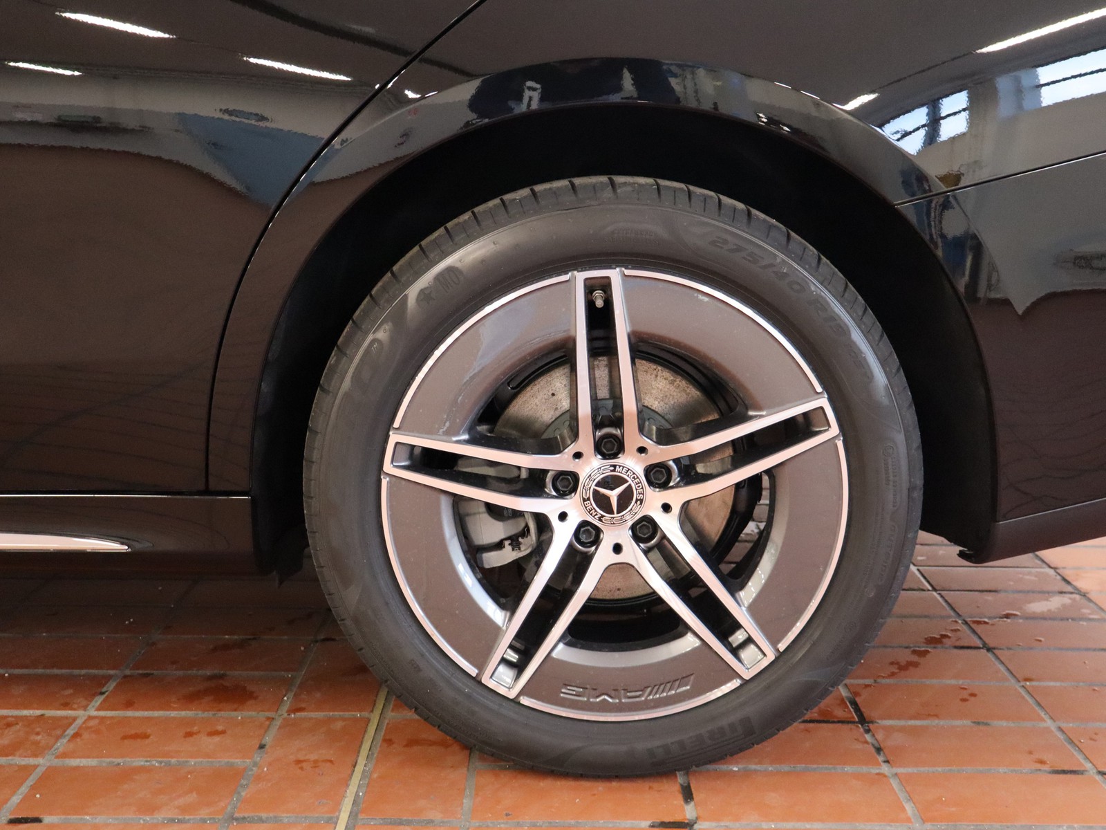 4 - Mercedes Classe E station wagon 220 d amg line advanced 4matic 9g-tronic