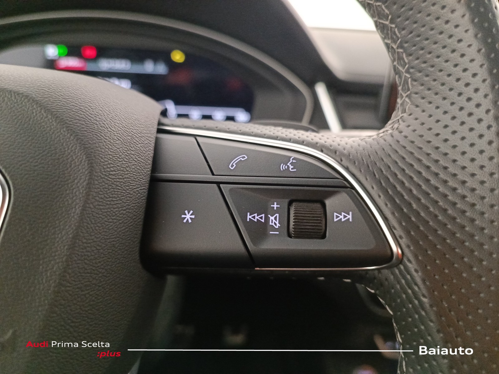 17 - Audi Q5 40 2.0 tdi mhev 12v s line quattro s tronic