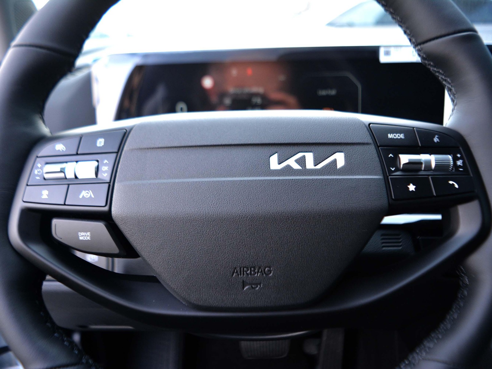 16 - Kia Sportage 1.6 crdi mhev style dct7