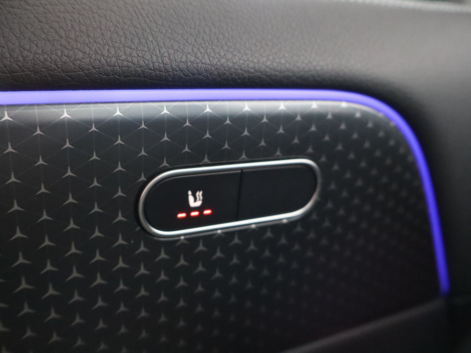 15 - Mercedes GLA 200 d progressive advanced plus 8g-dct