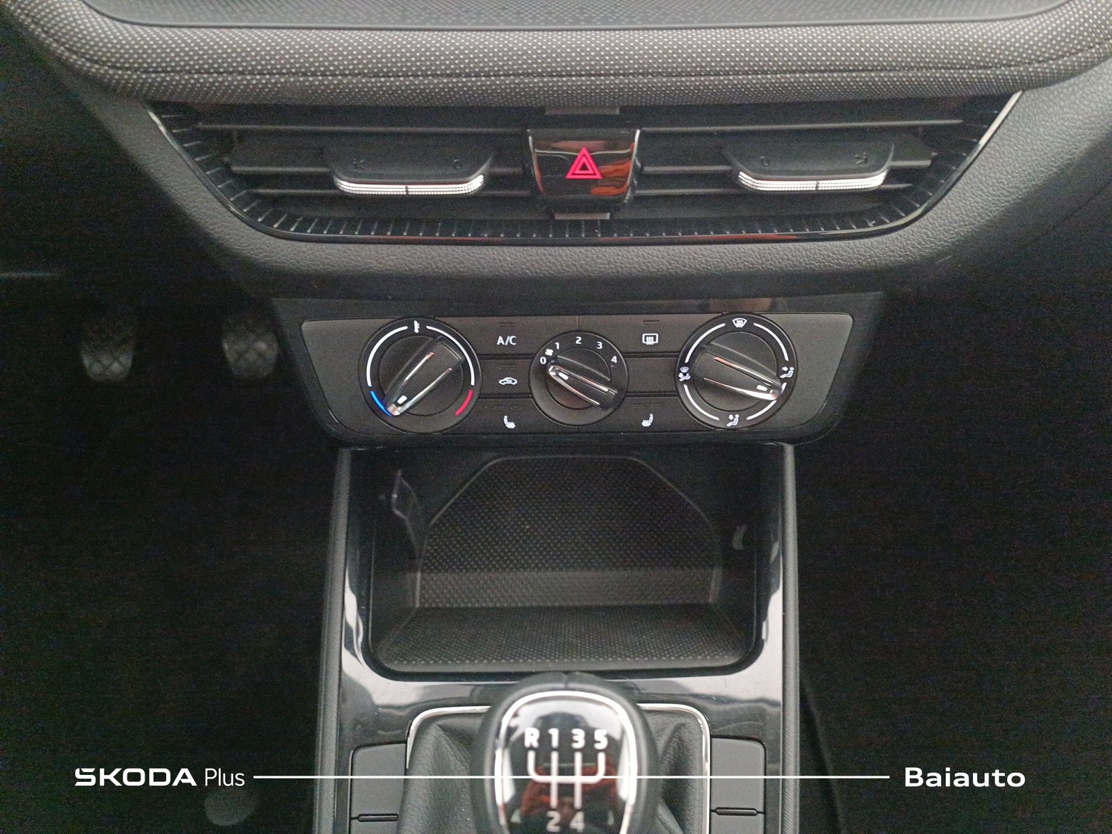 11 - Skoda Fabia 1.0 mpi 80cv 130 edition