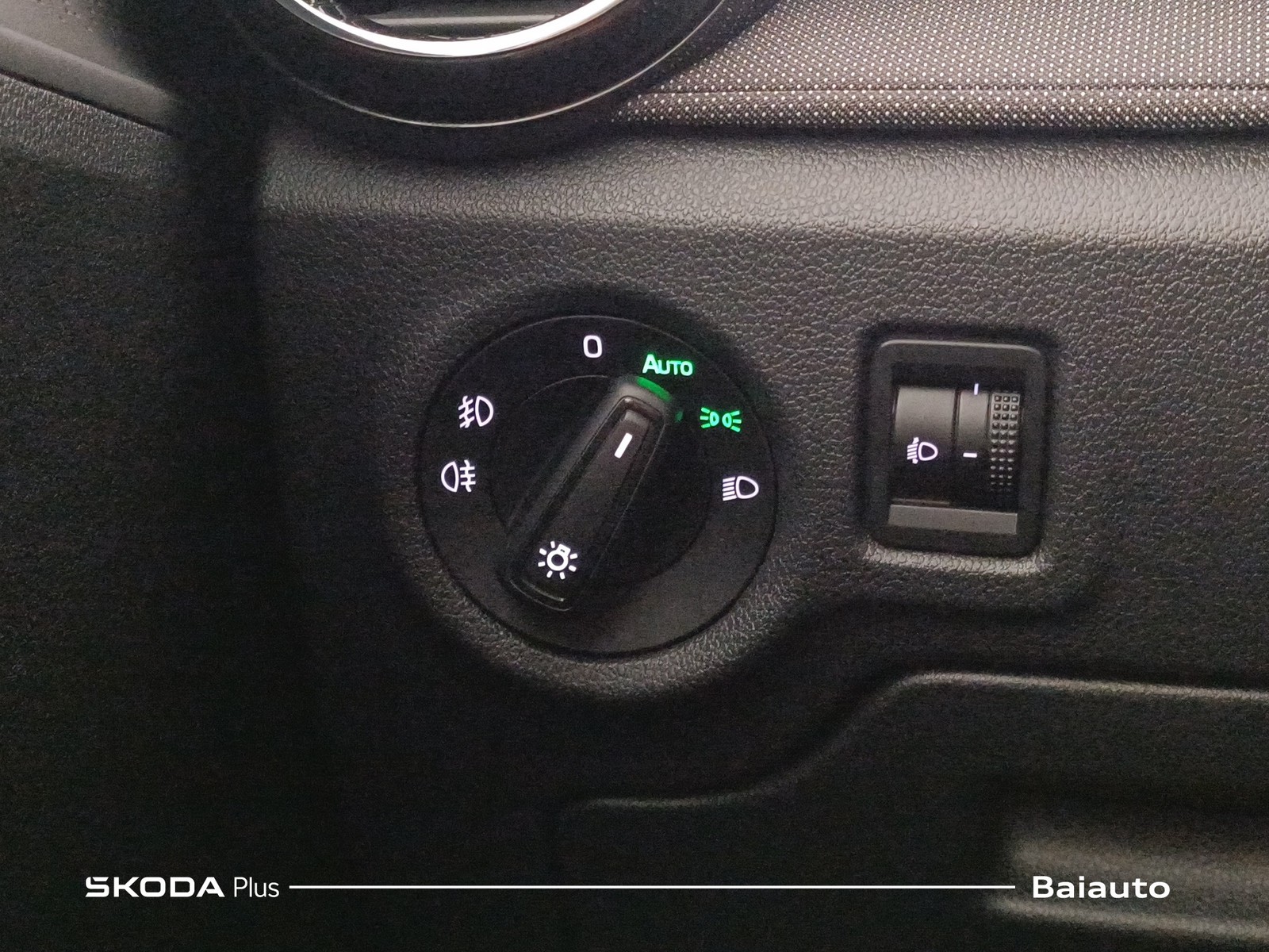 18 - Skoda Fabia 1.0 mpi 80cv 130 edition