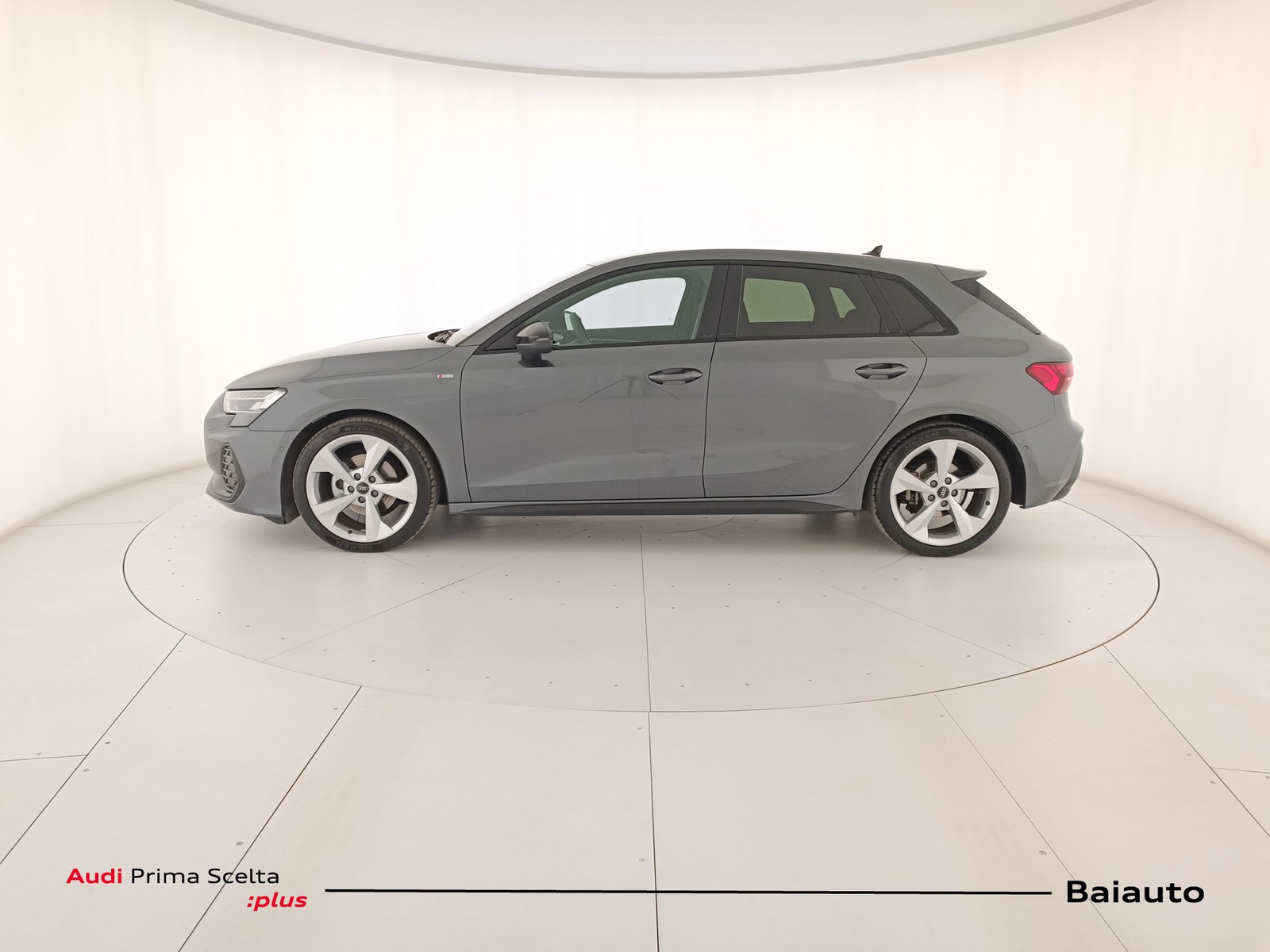 3 - Audi A3 sportback 2.0 tdi 150cv s line edition s tronic