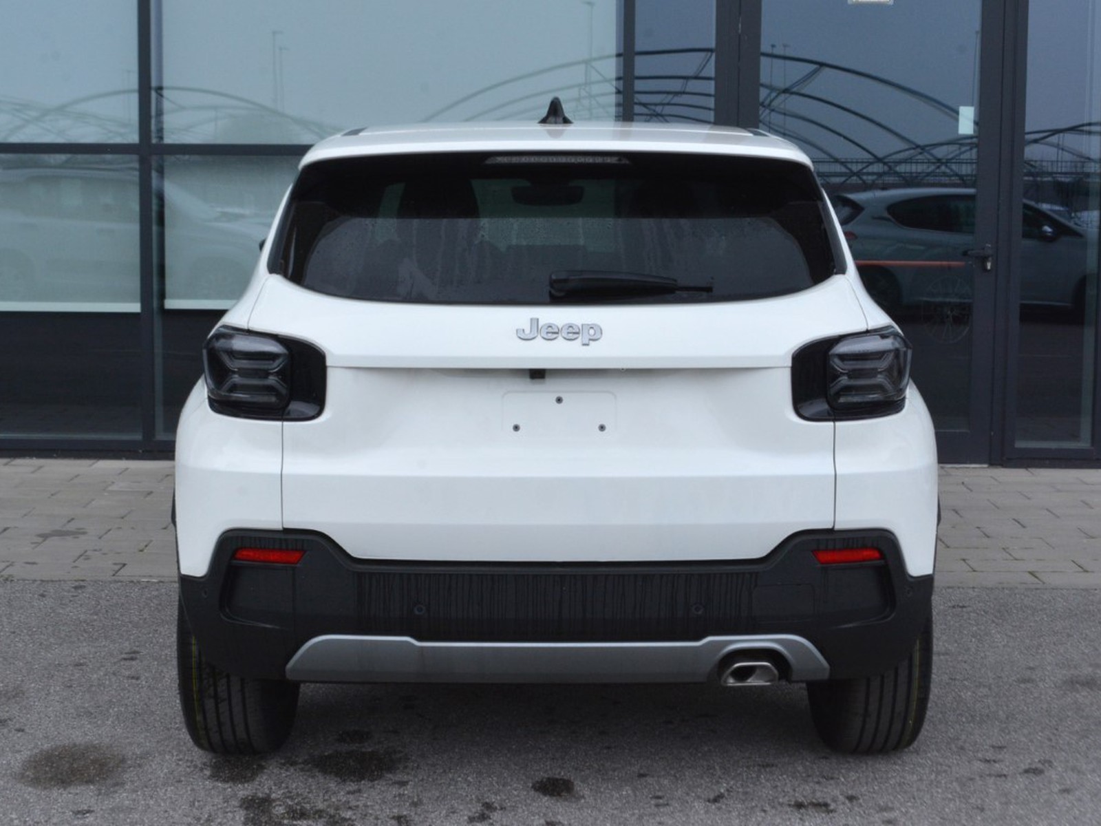 4 - Jeep Avenger 1.2 turbo e-hybrid mhev 110cv summit fwd edct6