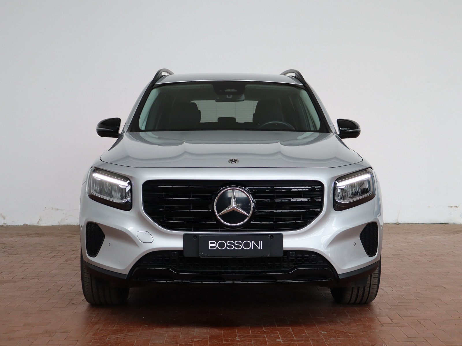 2 - Mercedes GLB 200 d progressive advanced plus 8g-dct