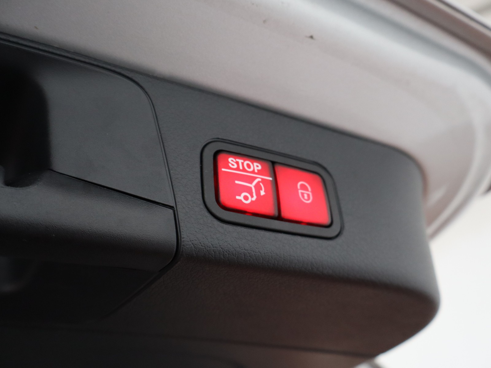 18 - Mercedes GLB 200 d progressive advanced plus 8g-dct