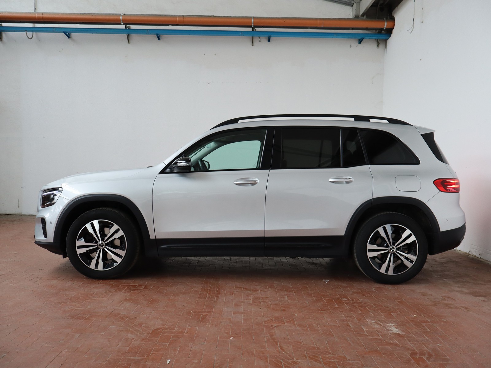 3 - Mercedes GLB 200 d progressive advanced plus 8g-dct