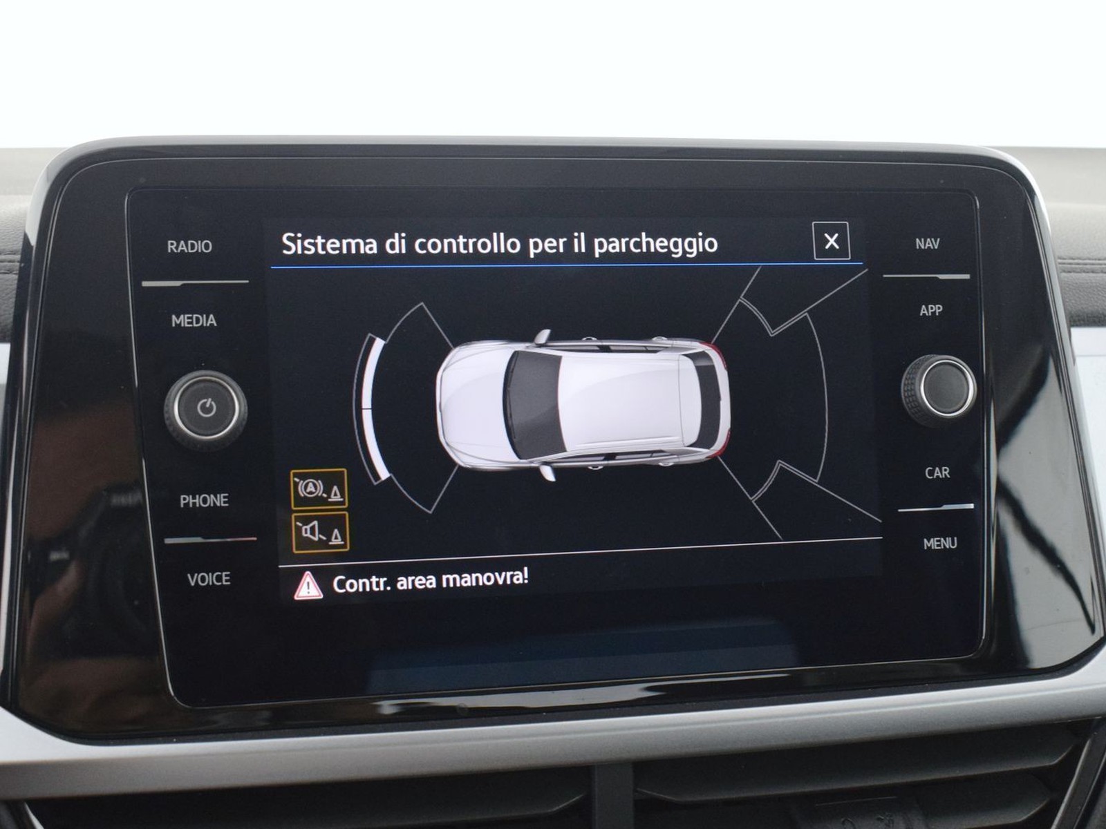 29 - Volkswagen T-Roc 2.0 tdi scr 115cv life