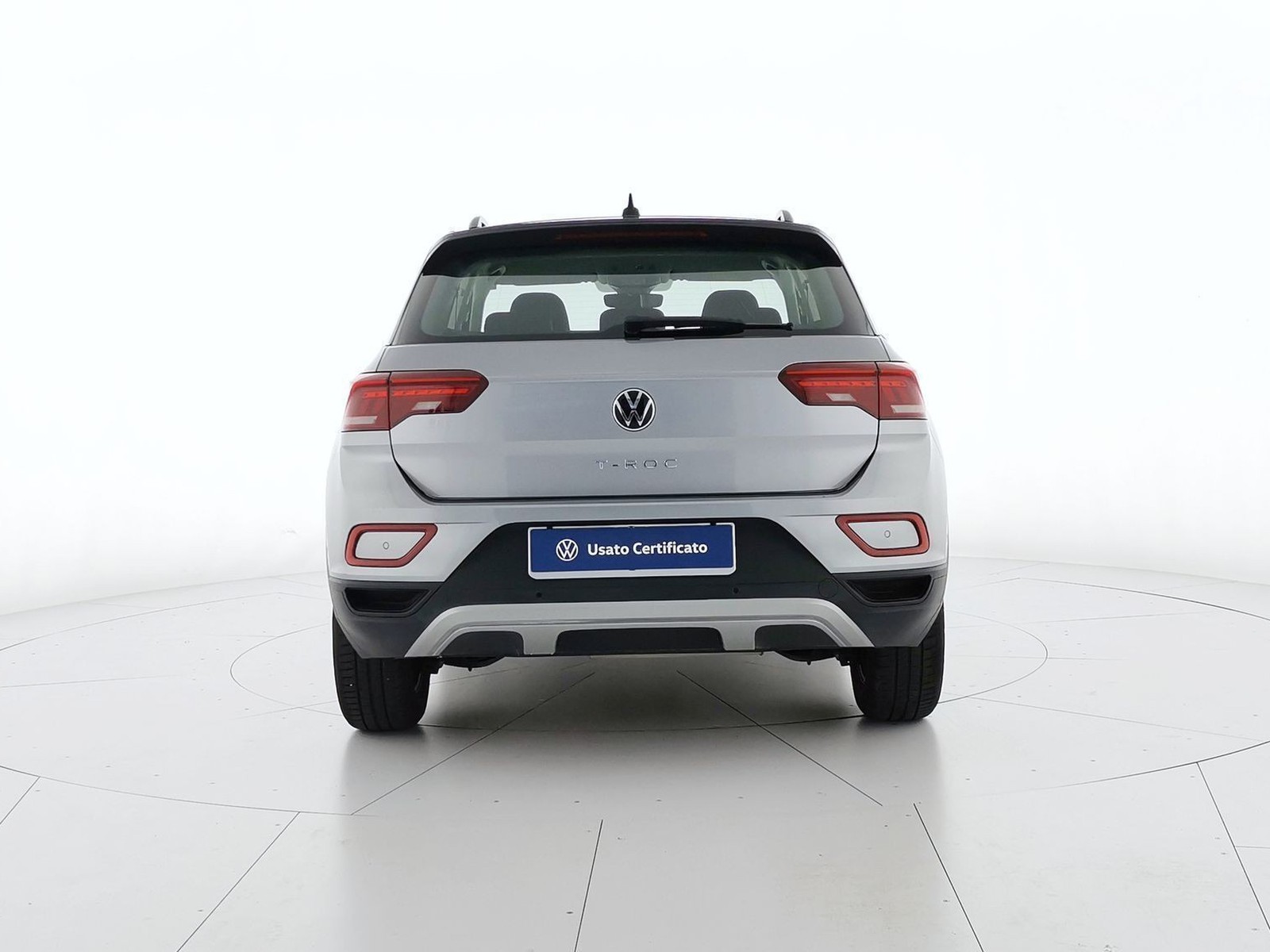 5 - Volkswagen T-Roc 2.0 tdi scr 115cv life