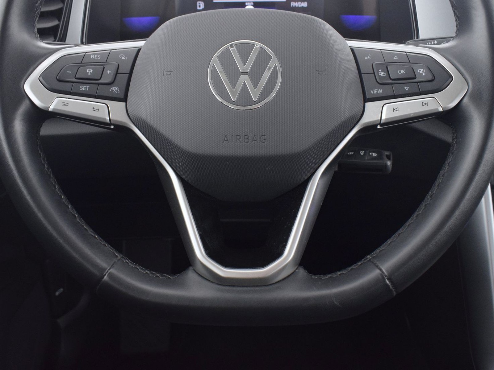 15 - Volkswagen T-Roc 2.0 tdi scr 150cv life dsg