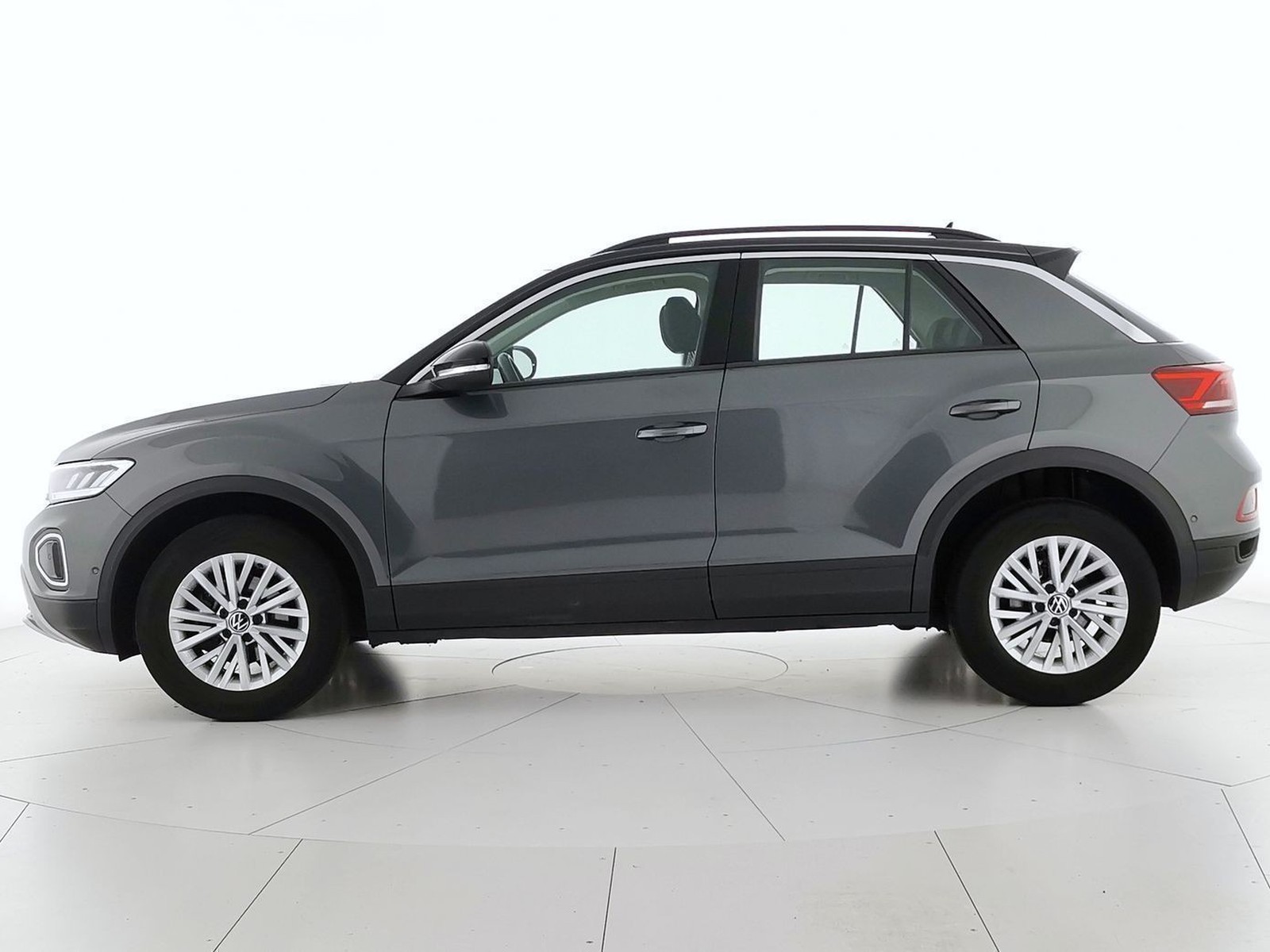 3 - Volkswagen T-Roc 2.0 tdi scr 150cv life dsg