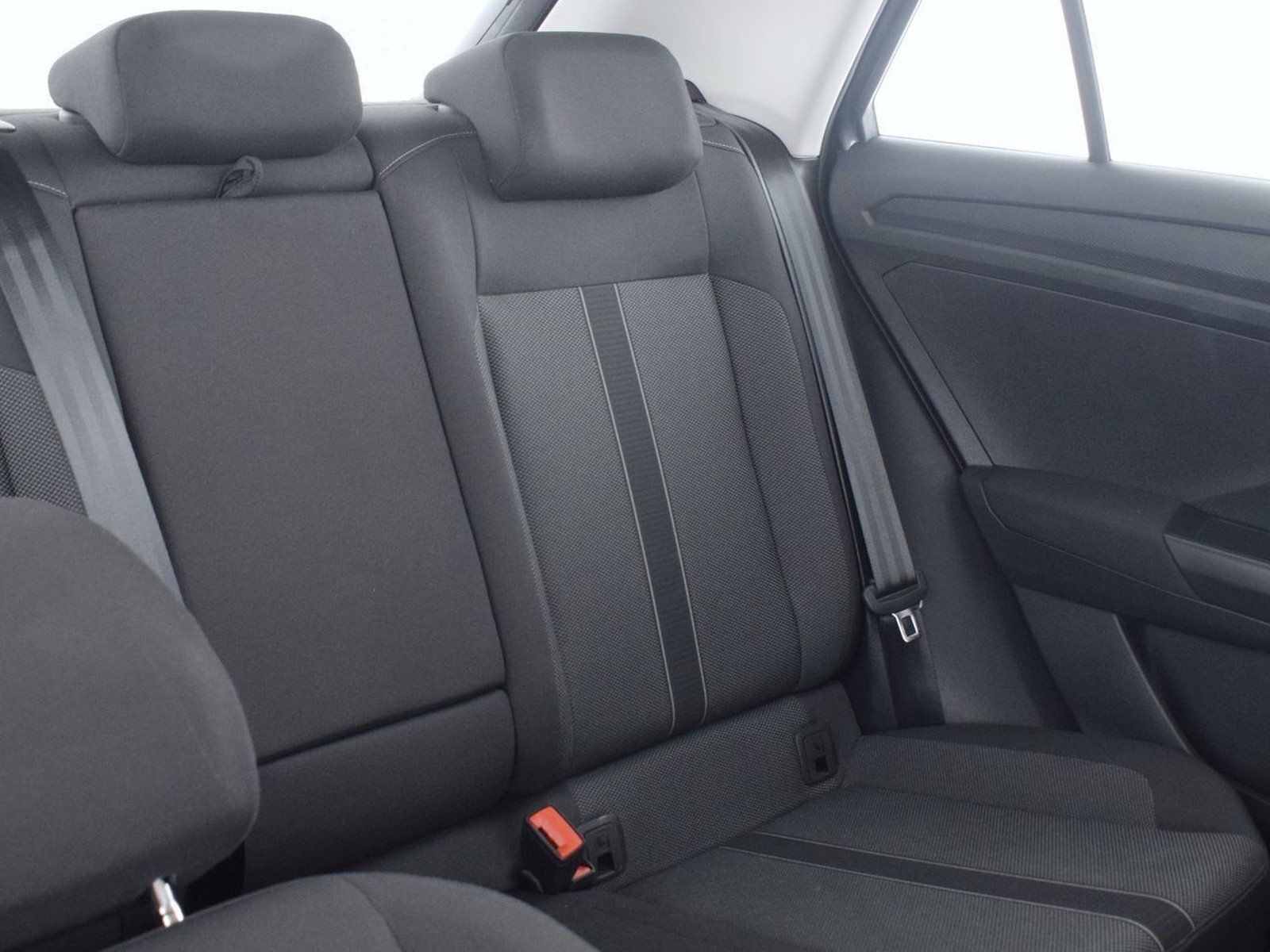 21 - Volkswagen T-Roc 2.0 tdi scr 150cv life dsg