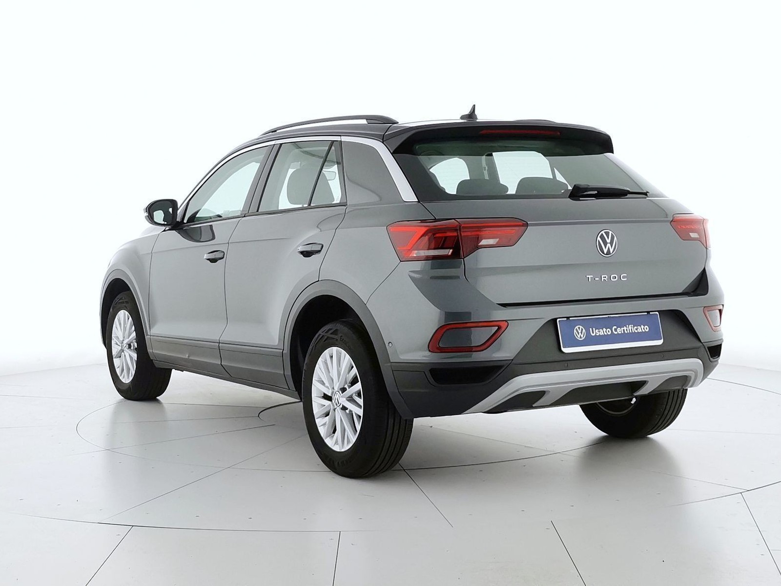 4 - Volkswagen T-Roc 2.0 tdi scr 150cv life dsg