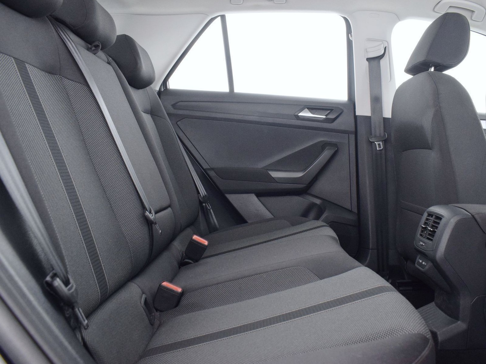 9 - Volkswagen T-Roc 2.0 tdi scr 150cv life dsg