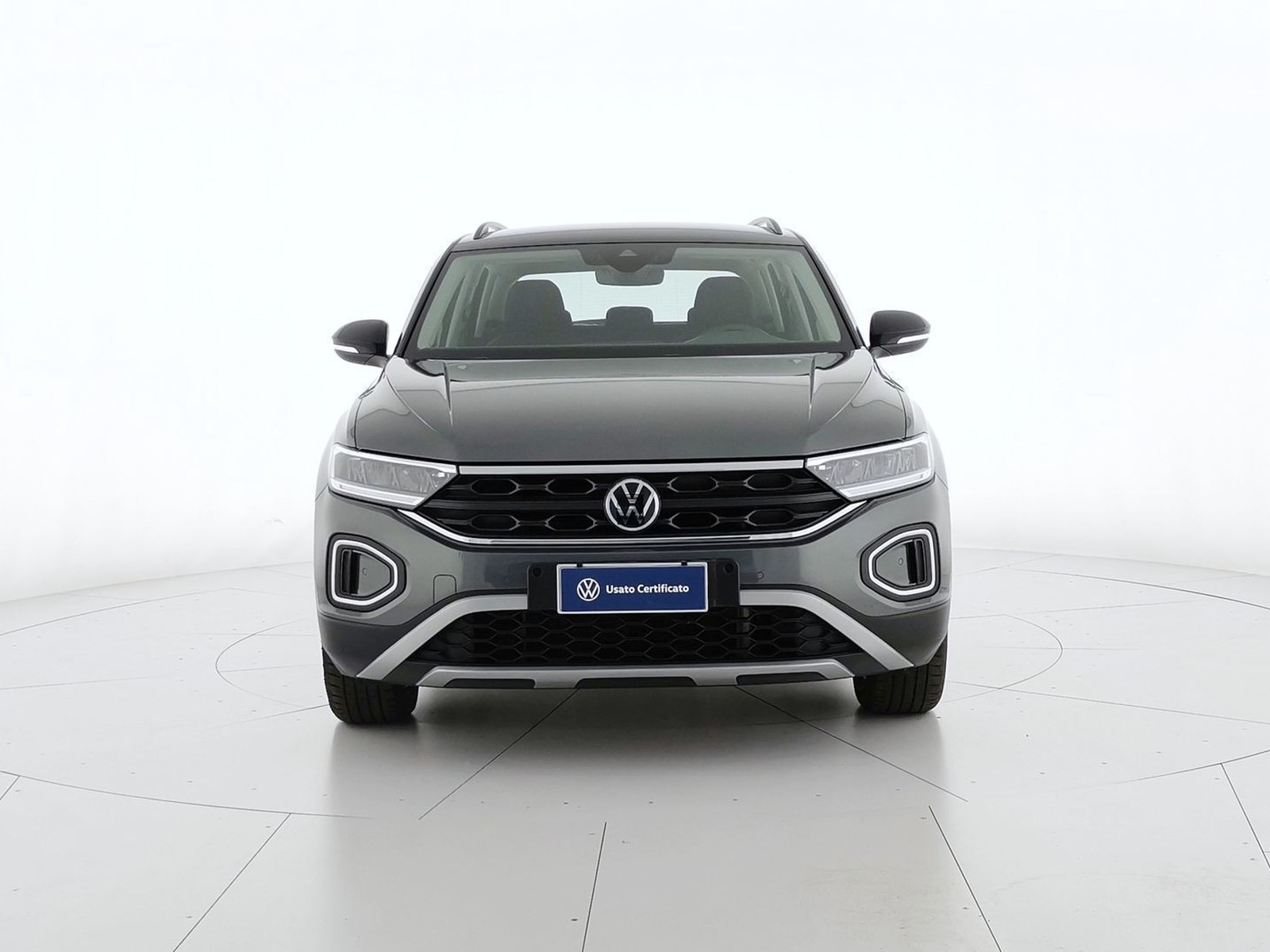2 - Volkswagen T-Roc 2.0 tdi scr 115cv life