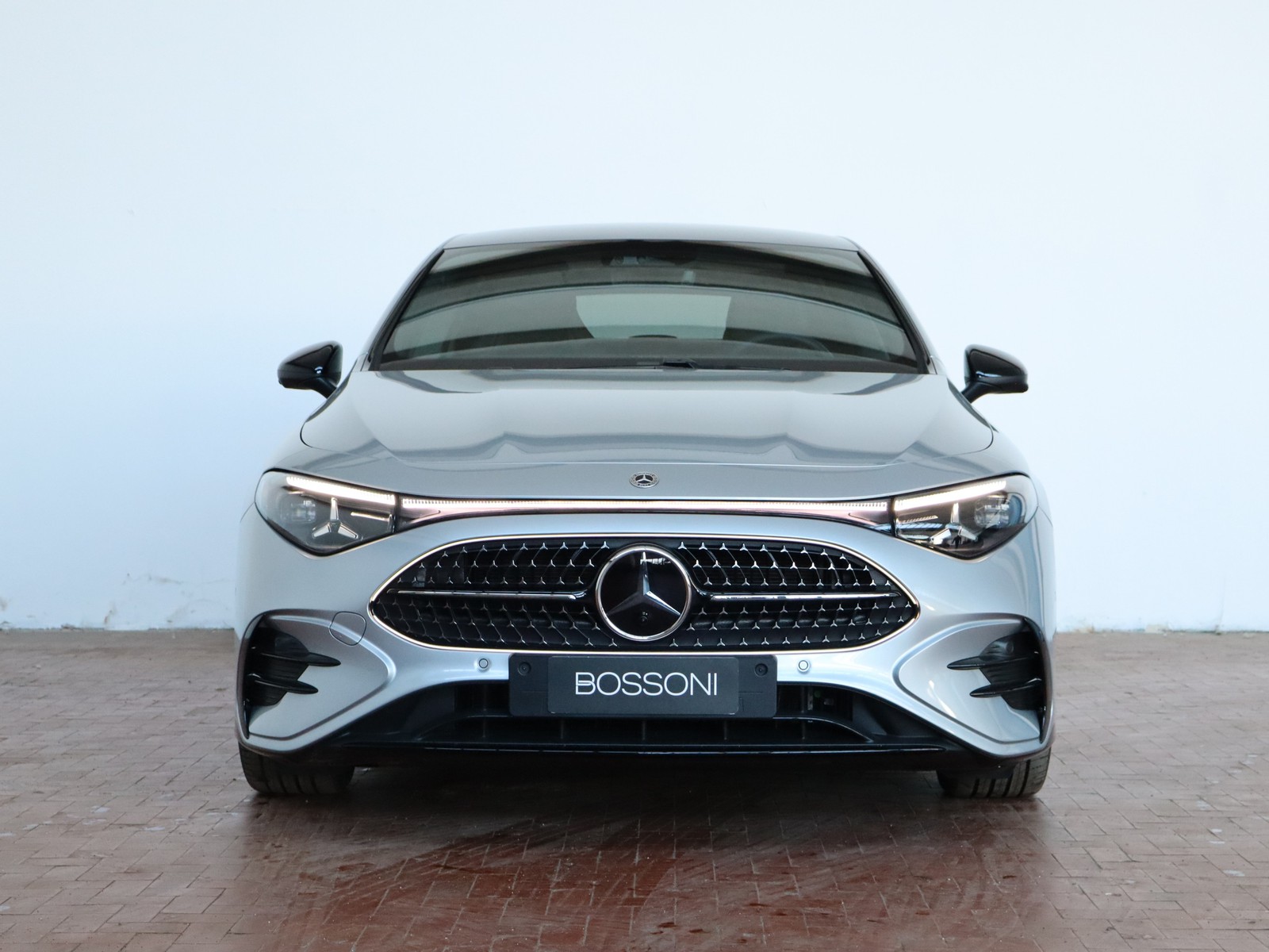 2 - Mercedes CLA 200 advanced plus auto