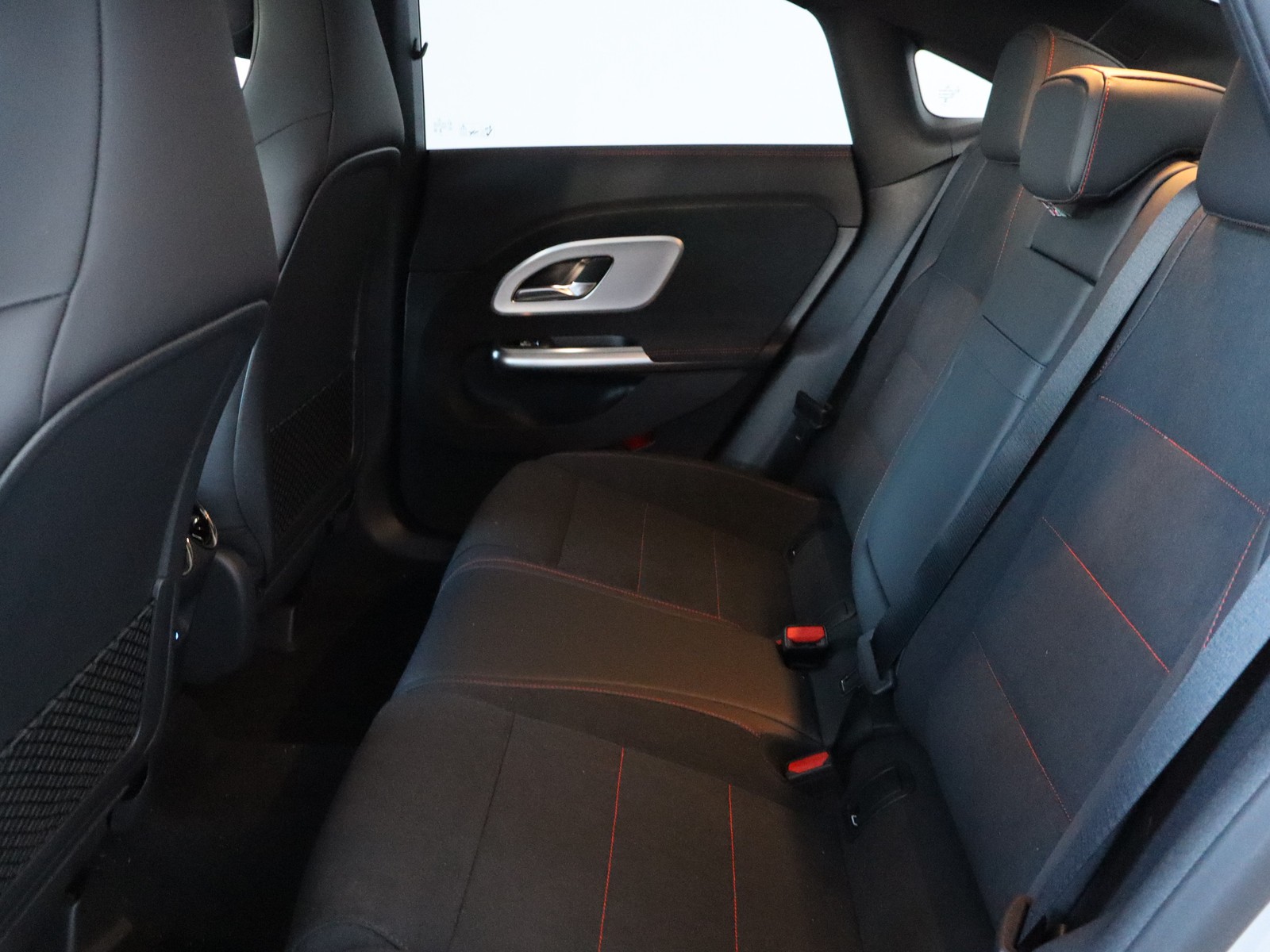 8 - Mercedes CLA 200 advanced plus auto